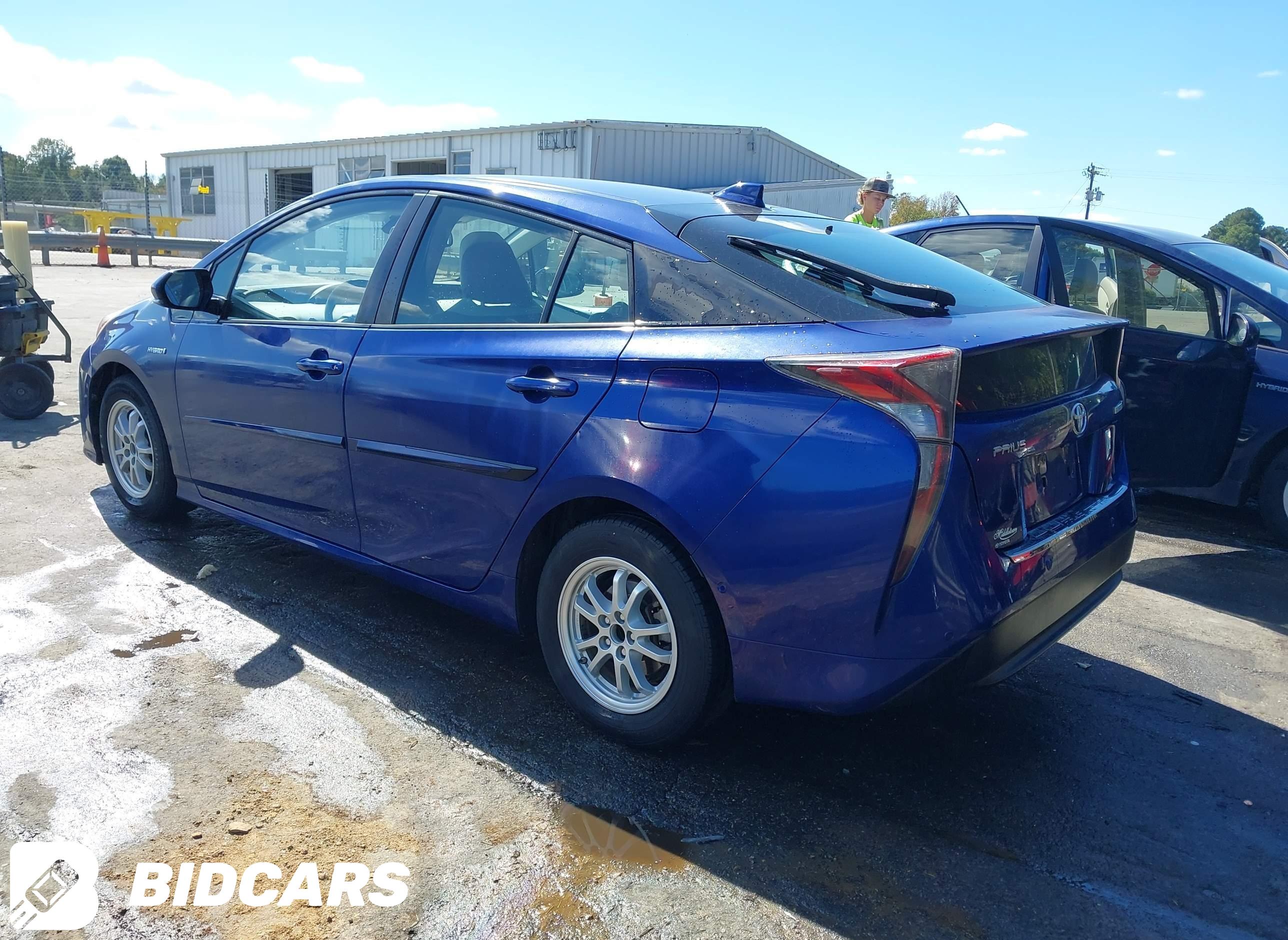 2016 Toyota Prius, Four
