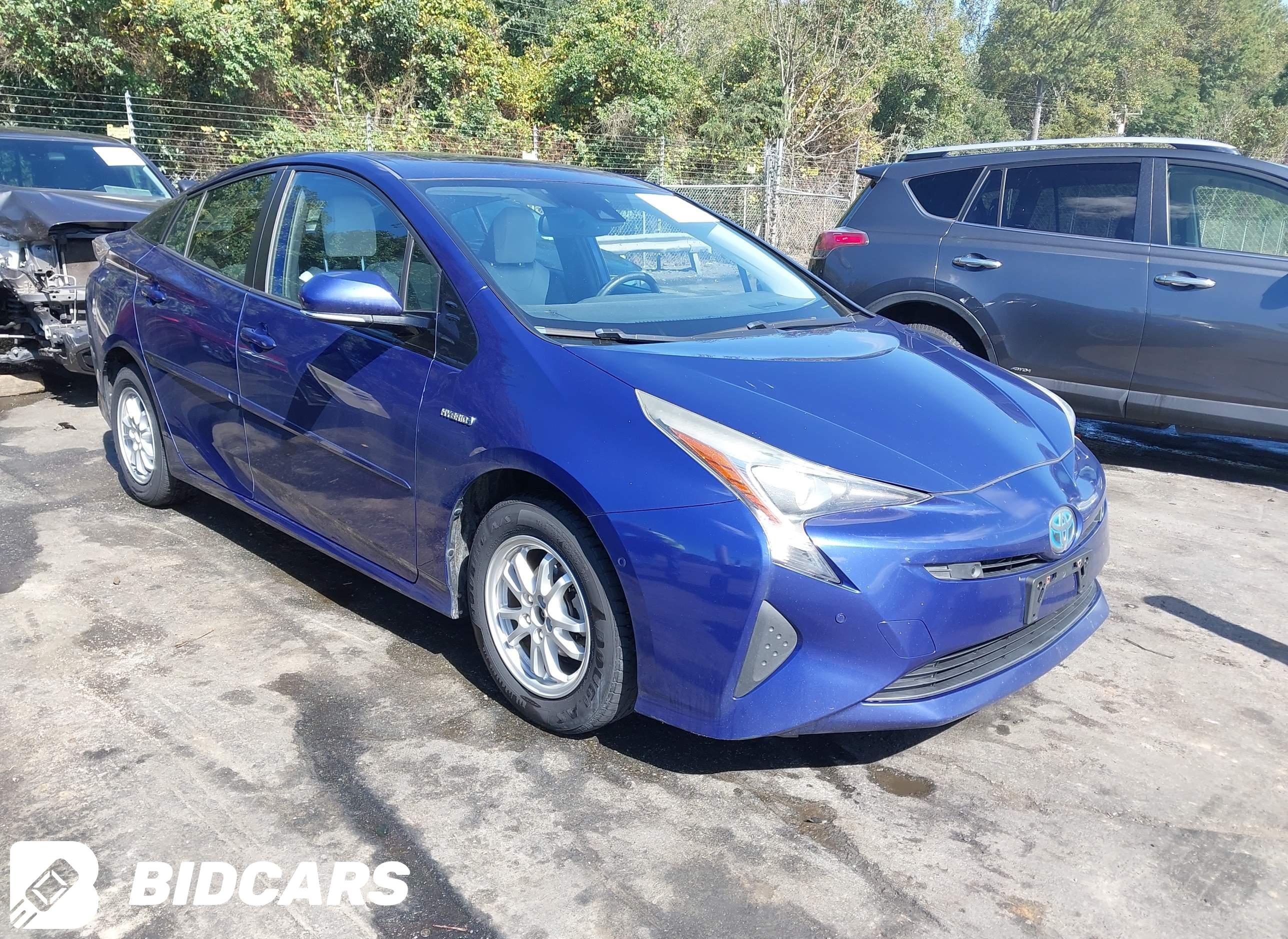 2016 Toyota Prius, Four