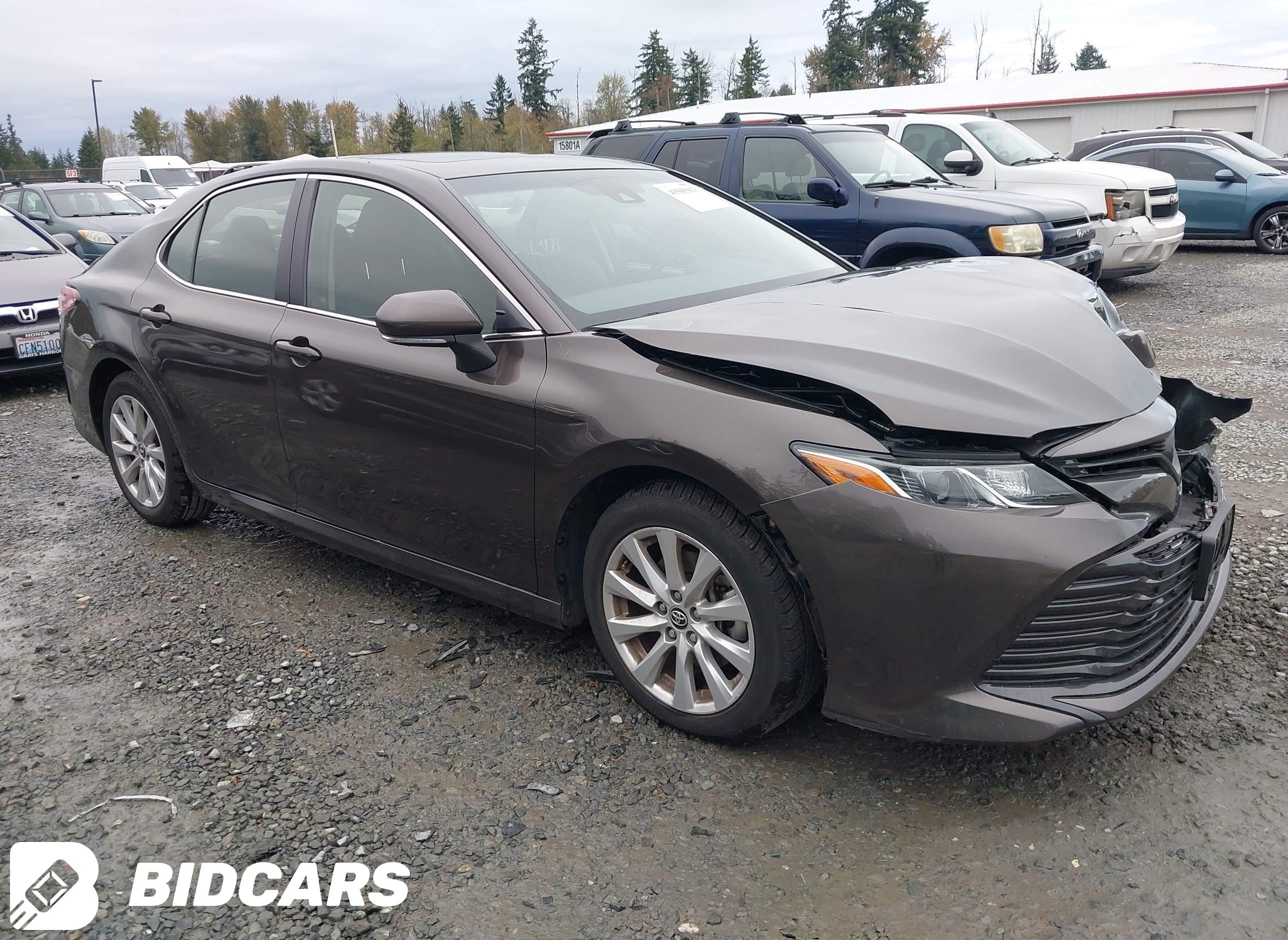 2018 Toyota Camry, LE