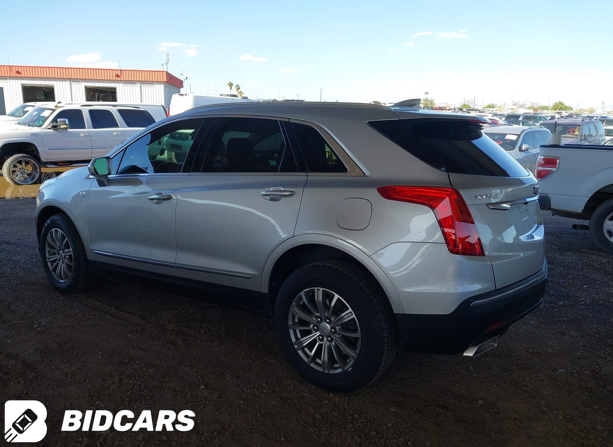 2017 Cadillac XT5, Luxury