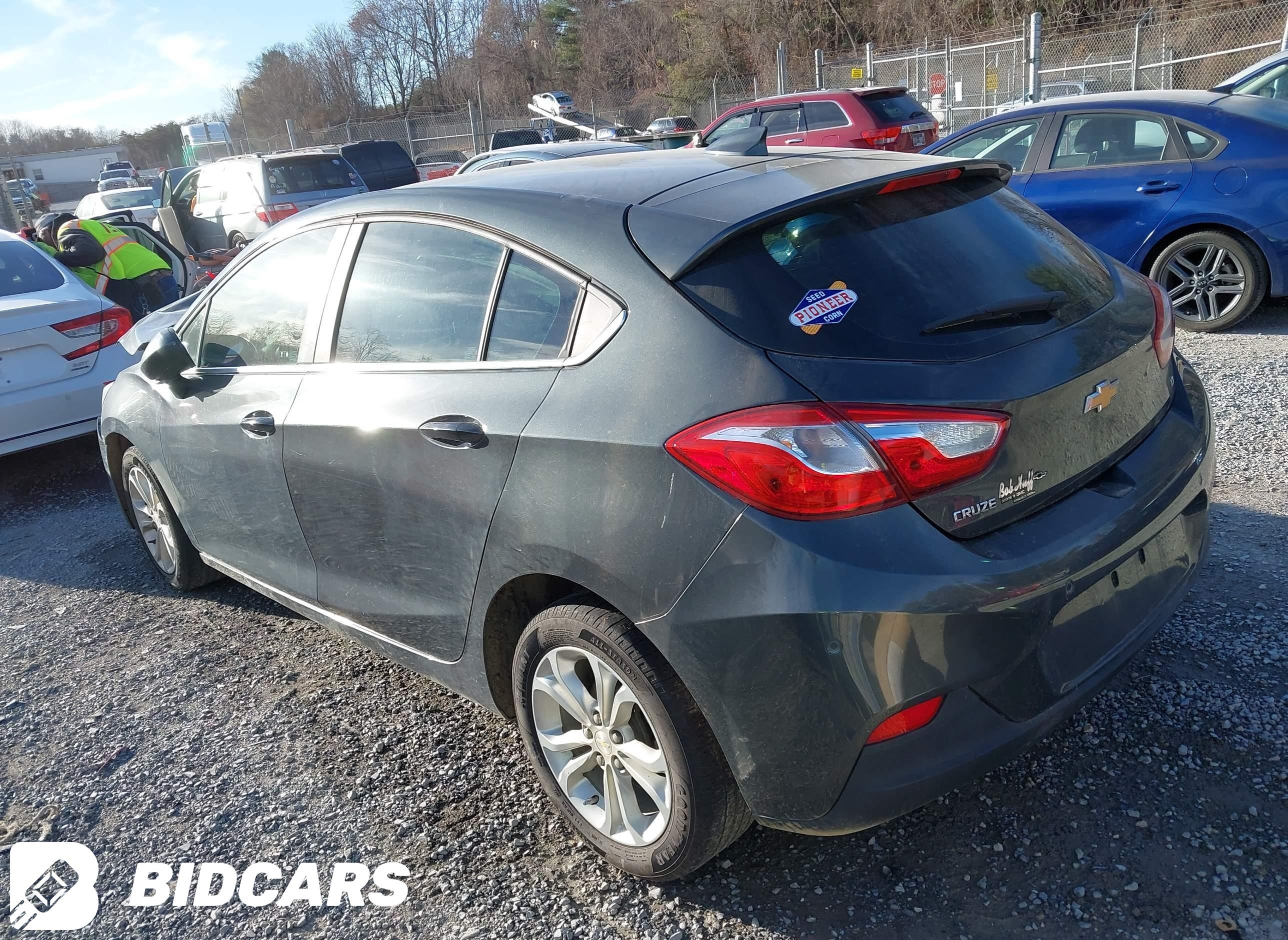 2019 Chevrolet Cruze, LT