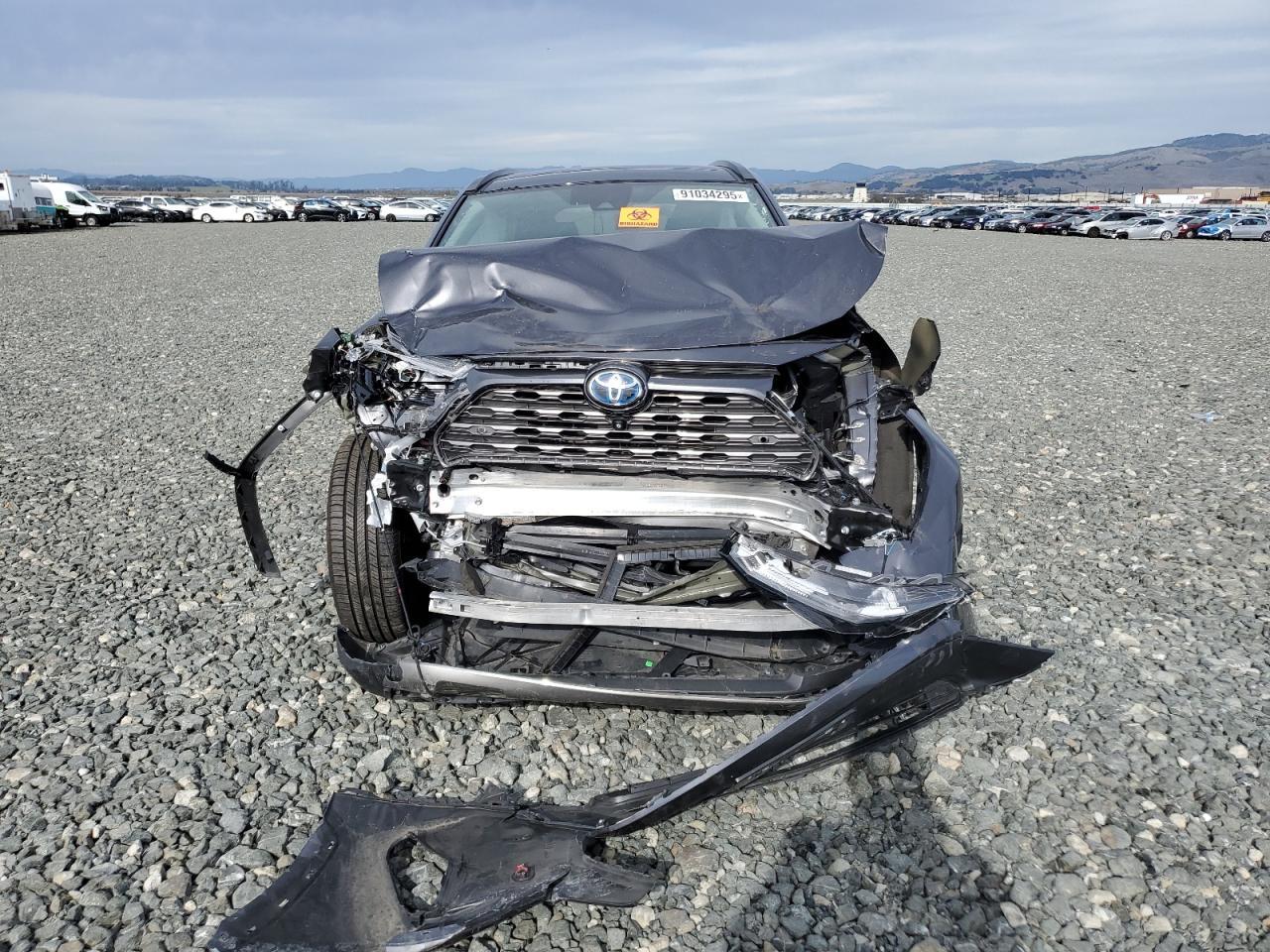 2022 Toyota RAV4, Limited