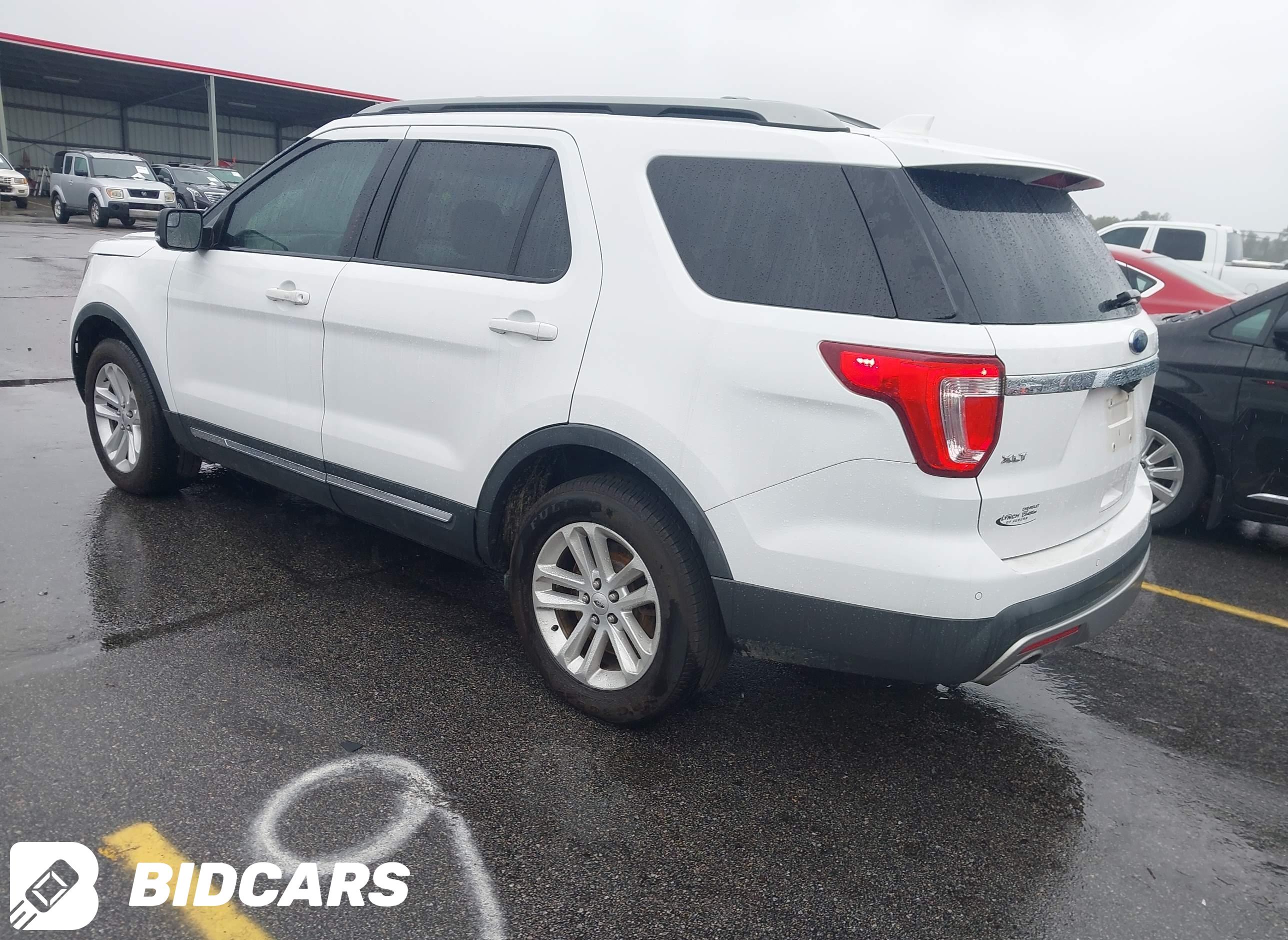 2017 Ford Explorer, Xlt