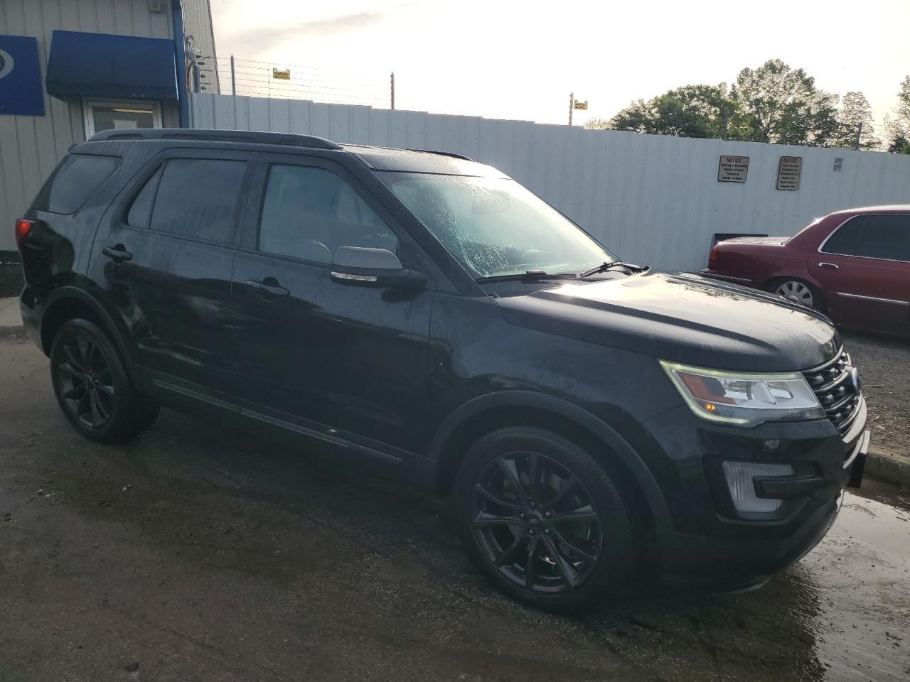 2017 Ford Explorer, Xlt