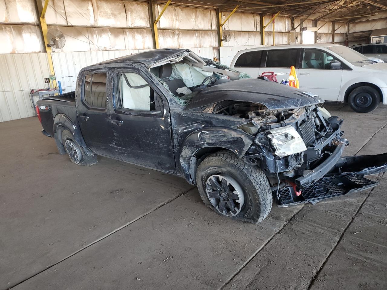 2015 Nissan Frontier, S