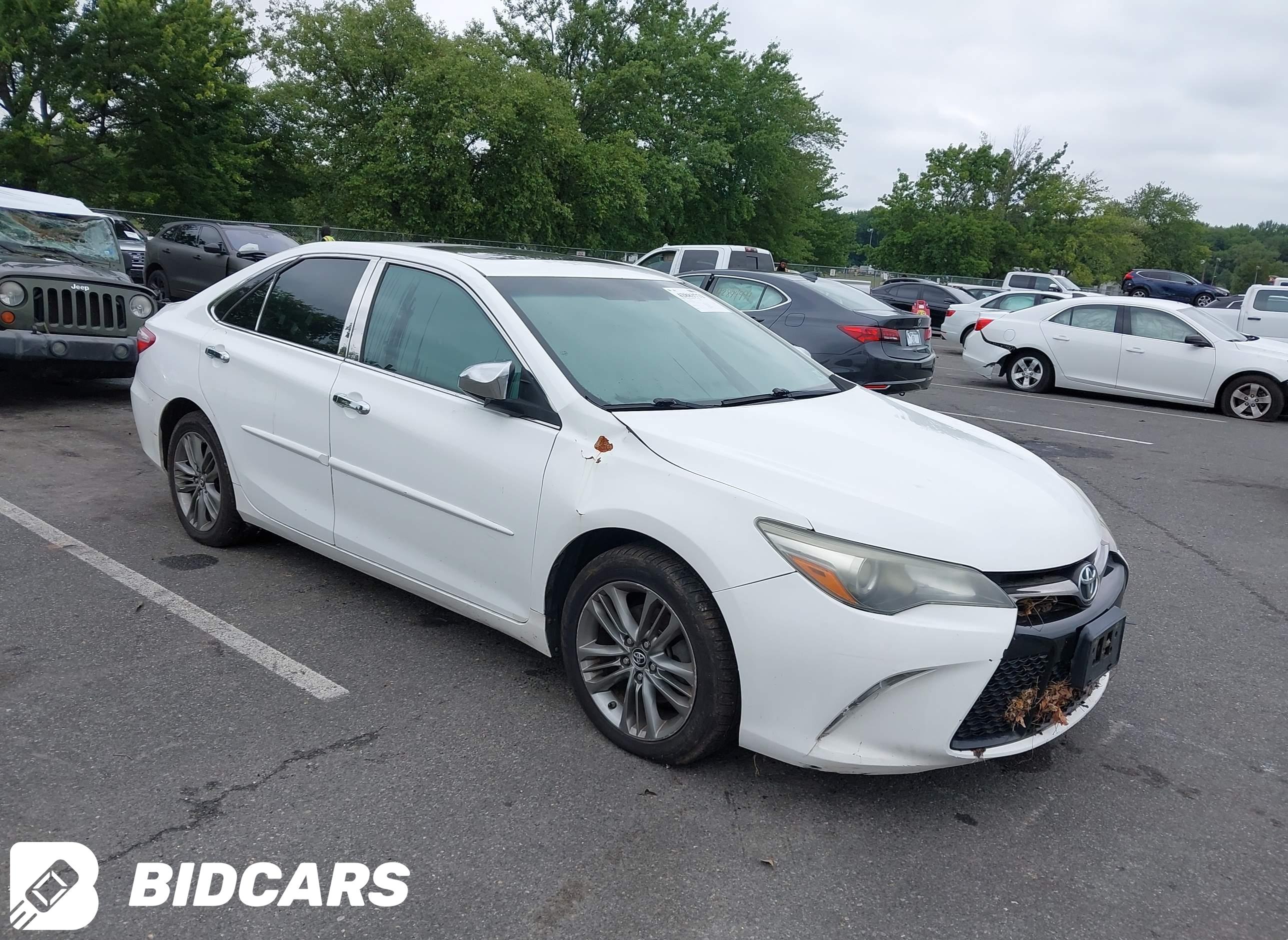 2016 Toyota Camry, SE