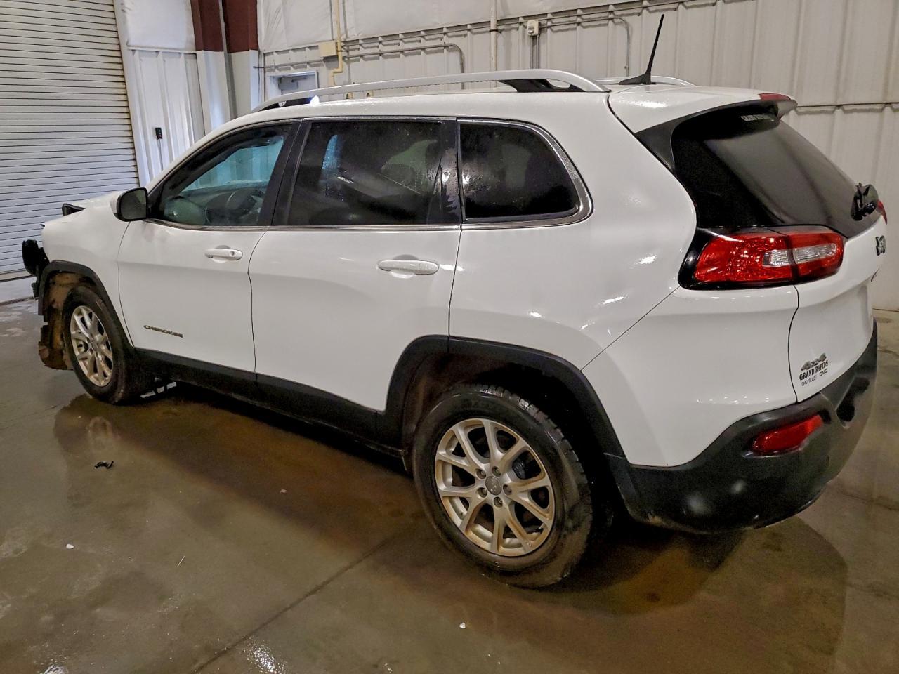 2016 Jeep Cherokee, Latitude