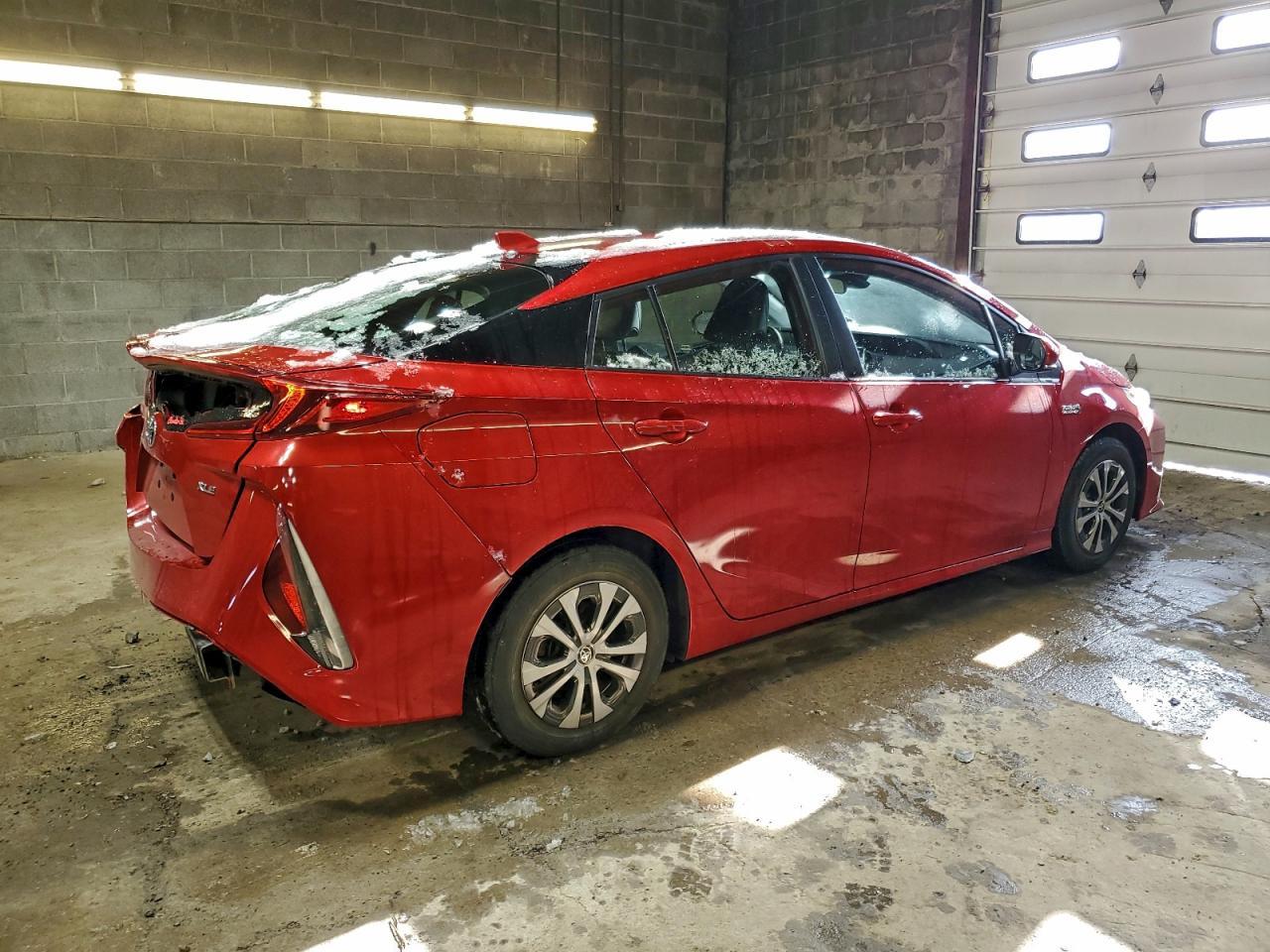 2021 Toyota Prius, LE