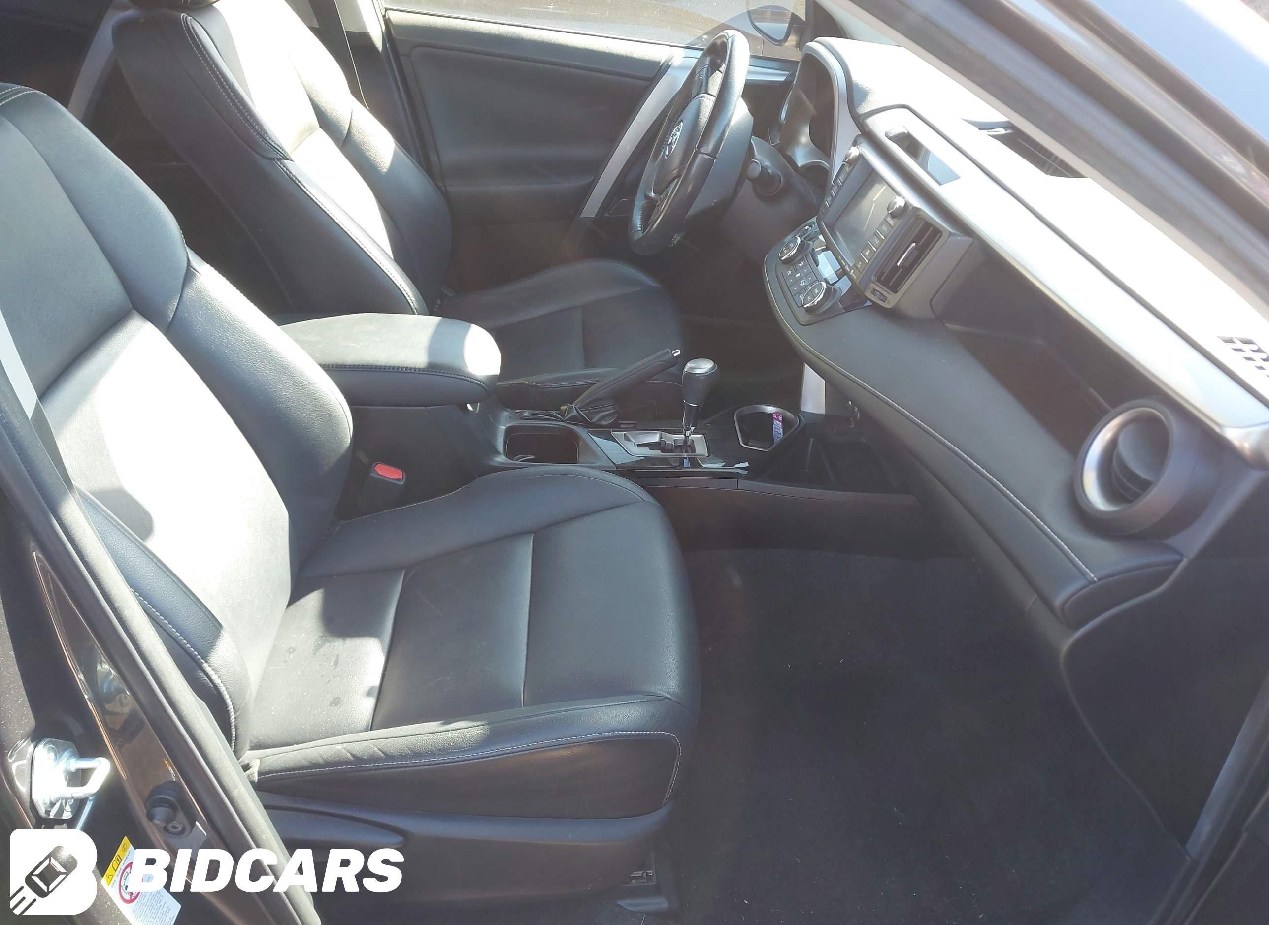 2016 Toyota RAV4, Limited