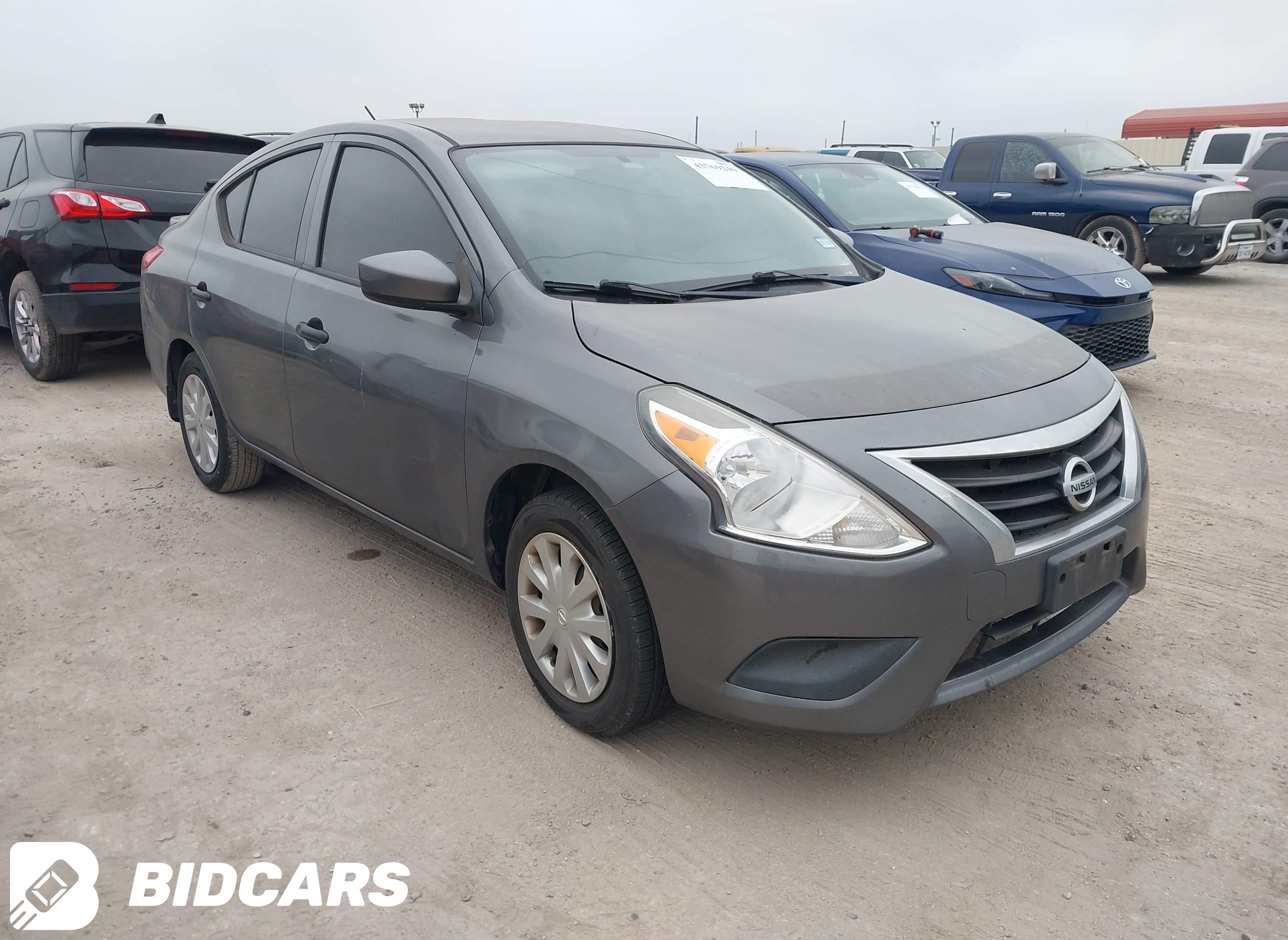2016 Nissan Versa, 1.6 S+