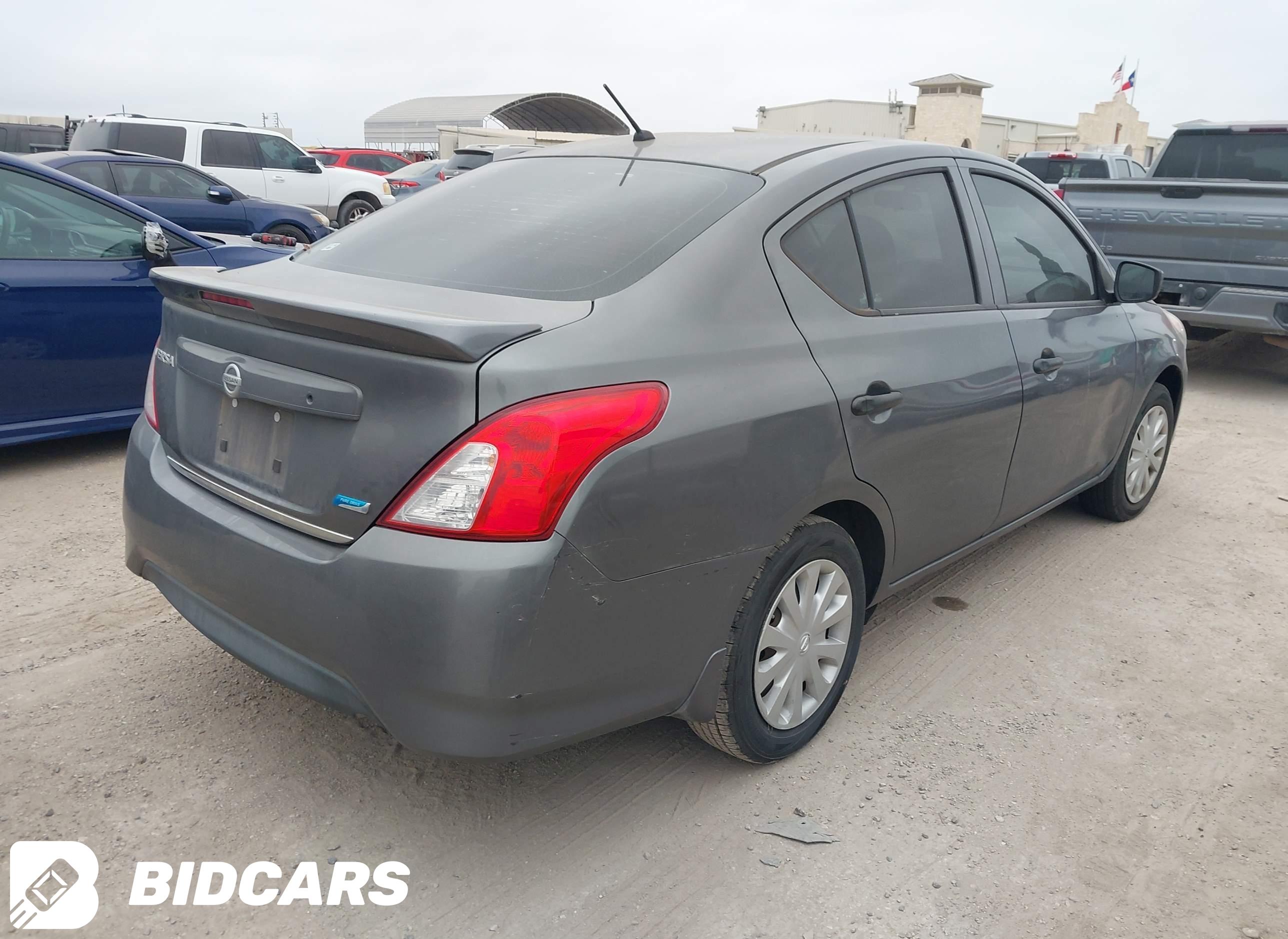 2016 Nissan Versa, 1.6 S+