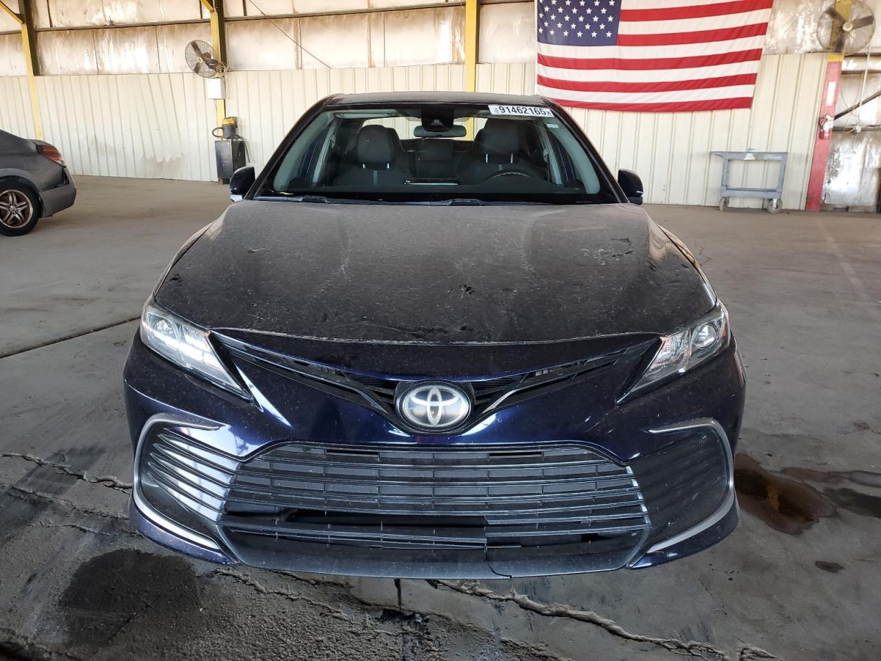 2021 Toyota Camry, LE