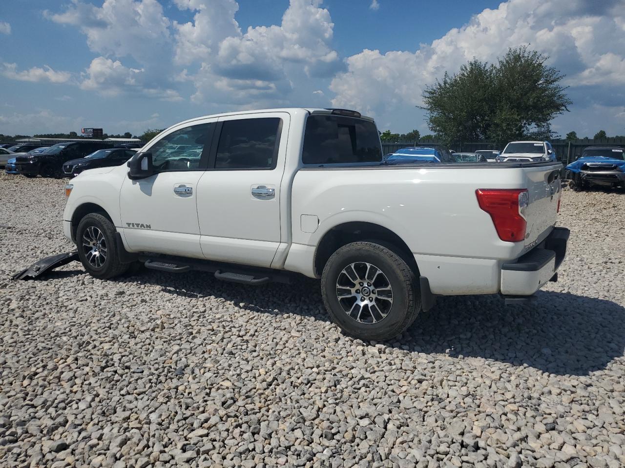 2021 Nissan Titan, SV