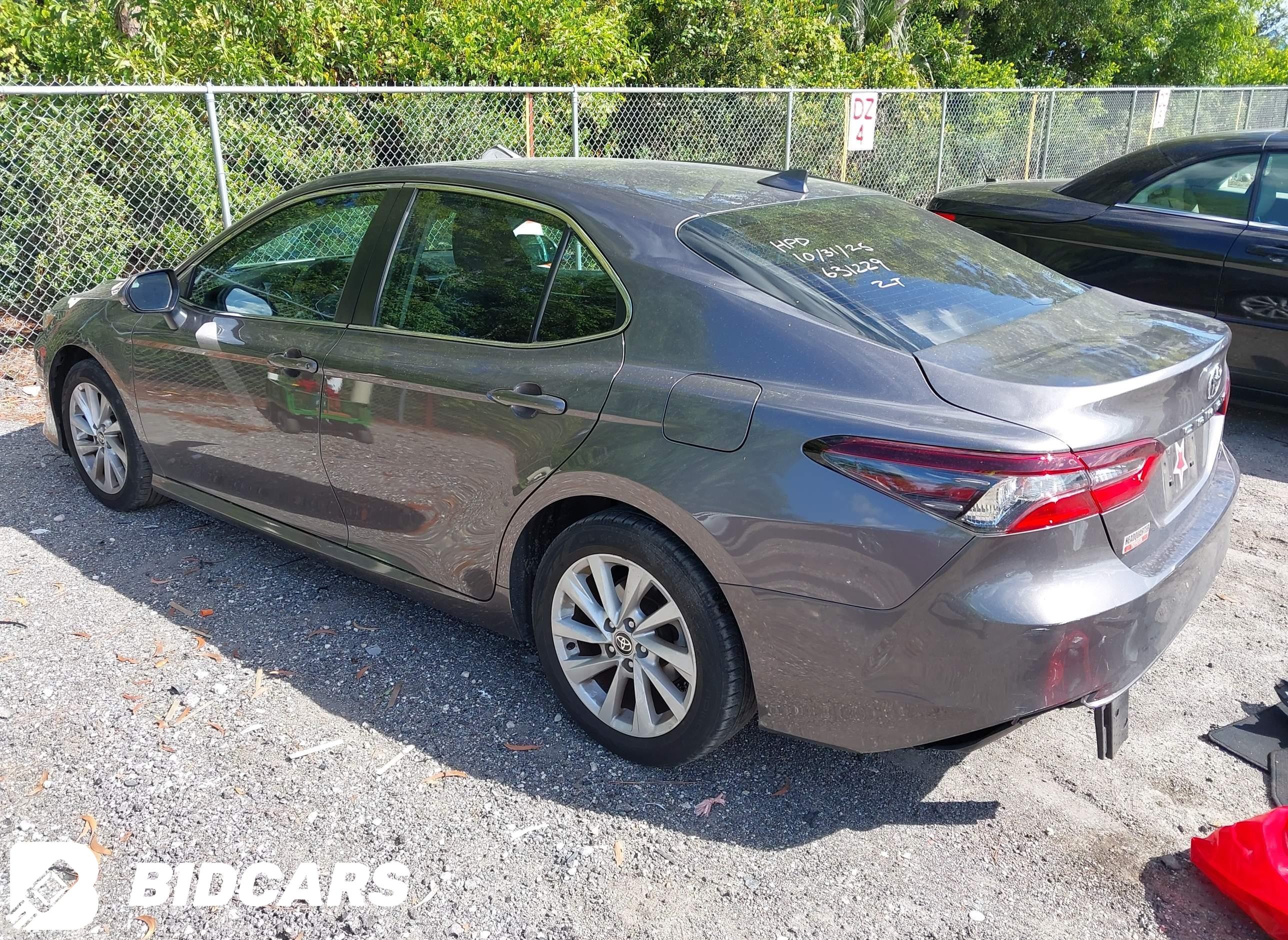 2022 Toyota Camry, LE