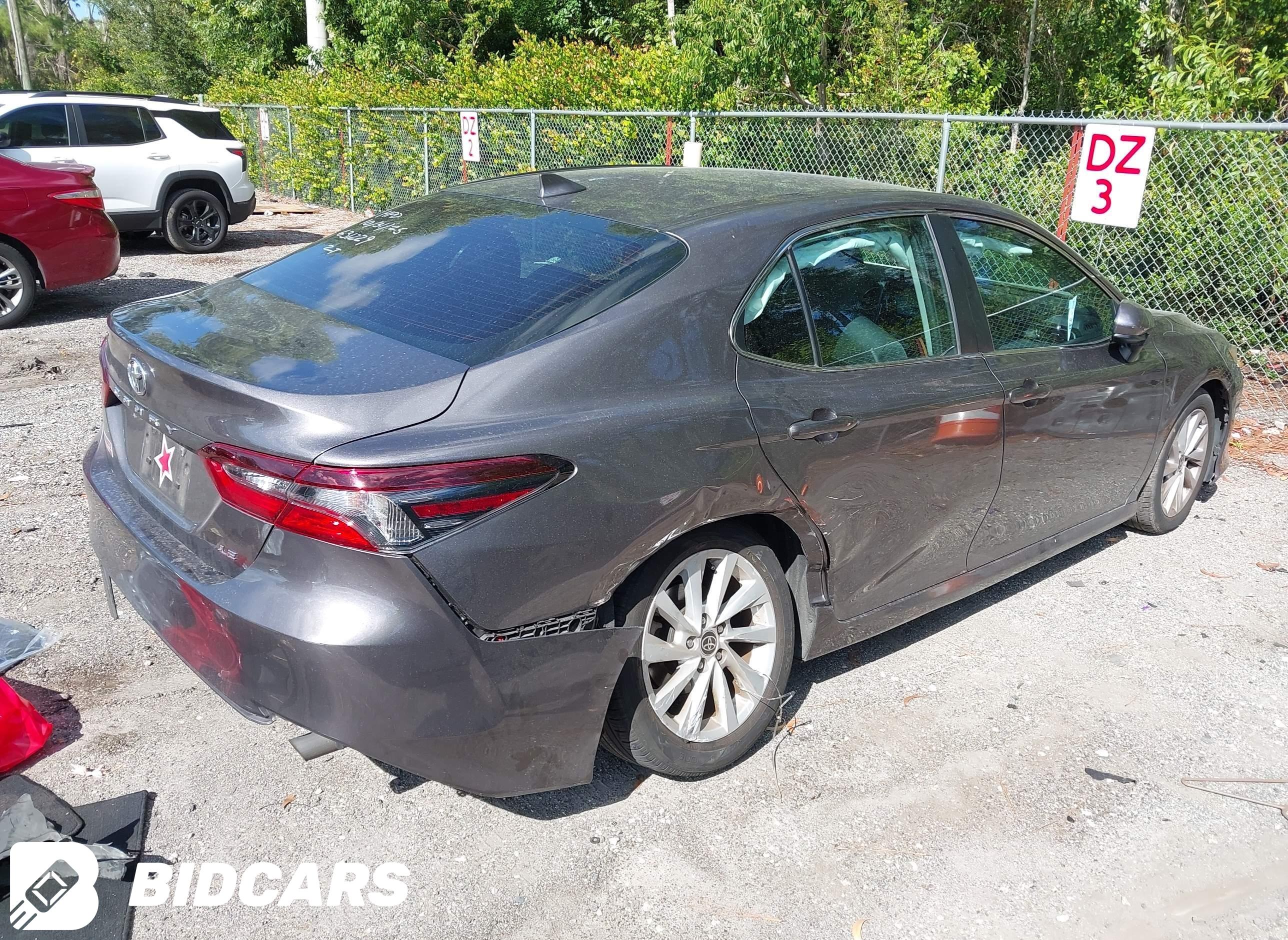 2022 Toyota Camry, LE