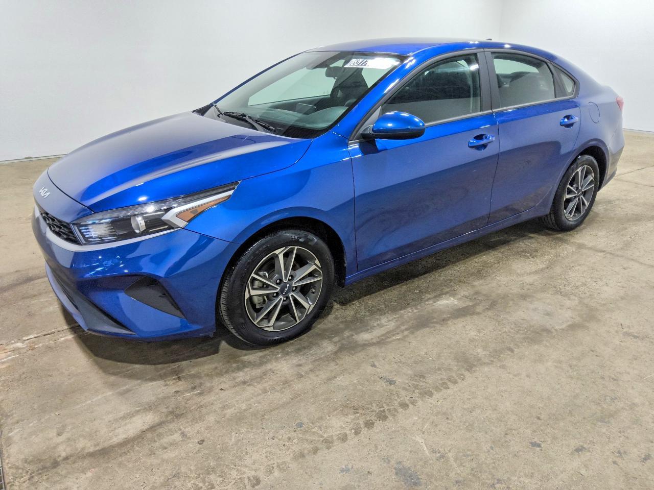 2023 KIA Forte, Lxs