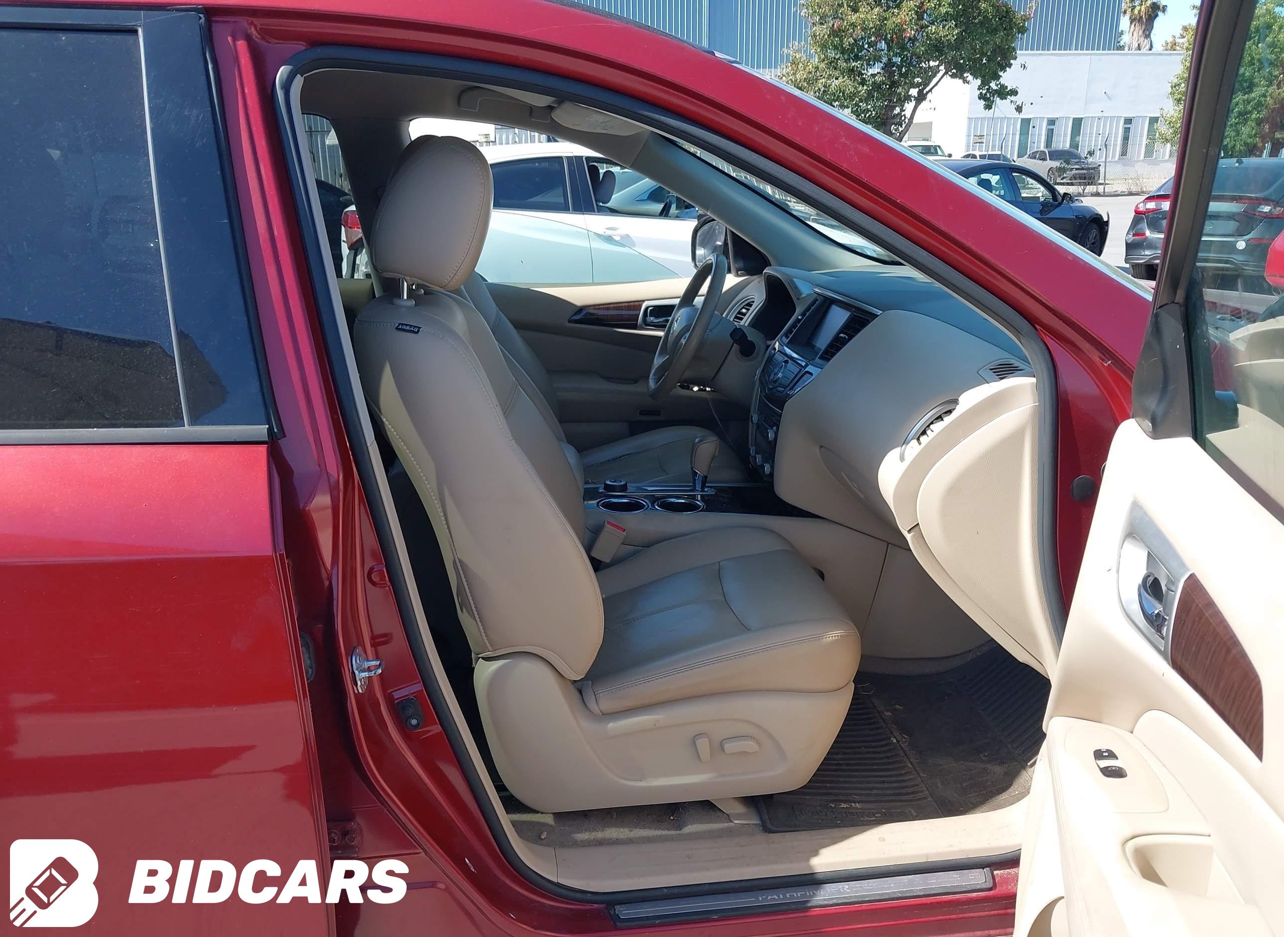 2015 Nissan Pathfinder, SL
