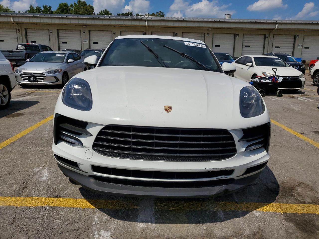2021 Porsche Macan