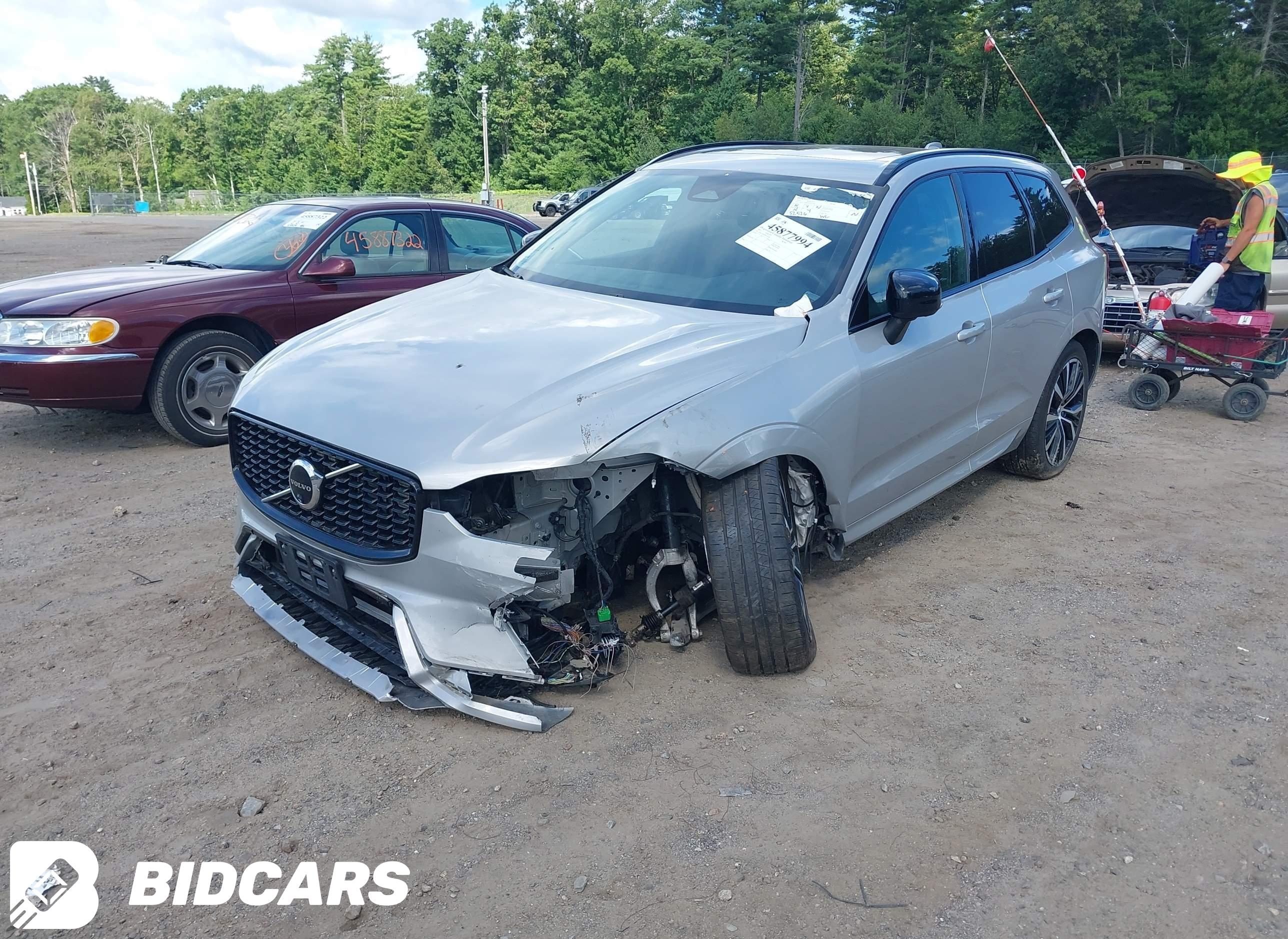 2023 Volvo XC60, B5 Plus Dark...