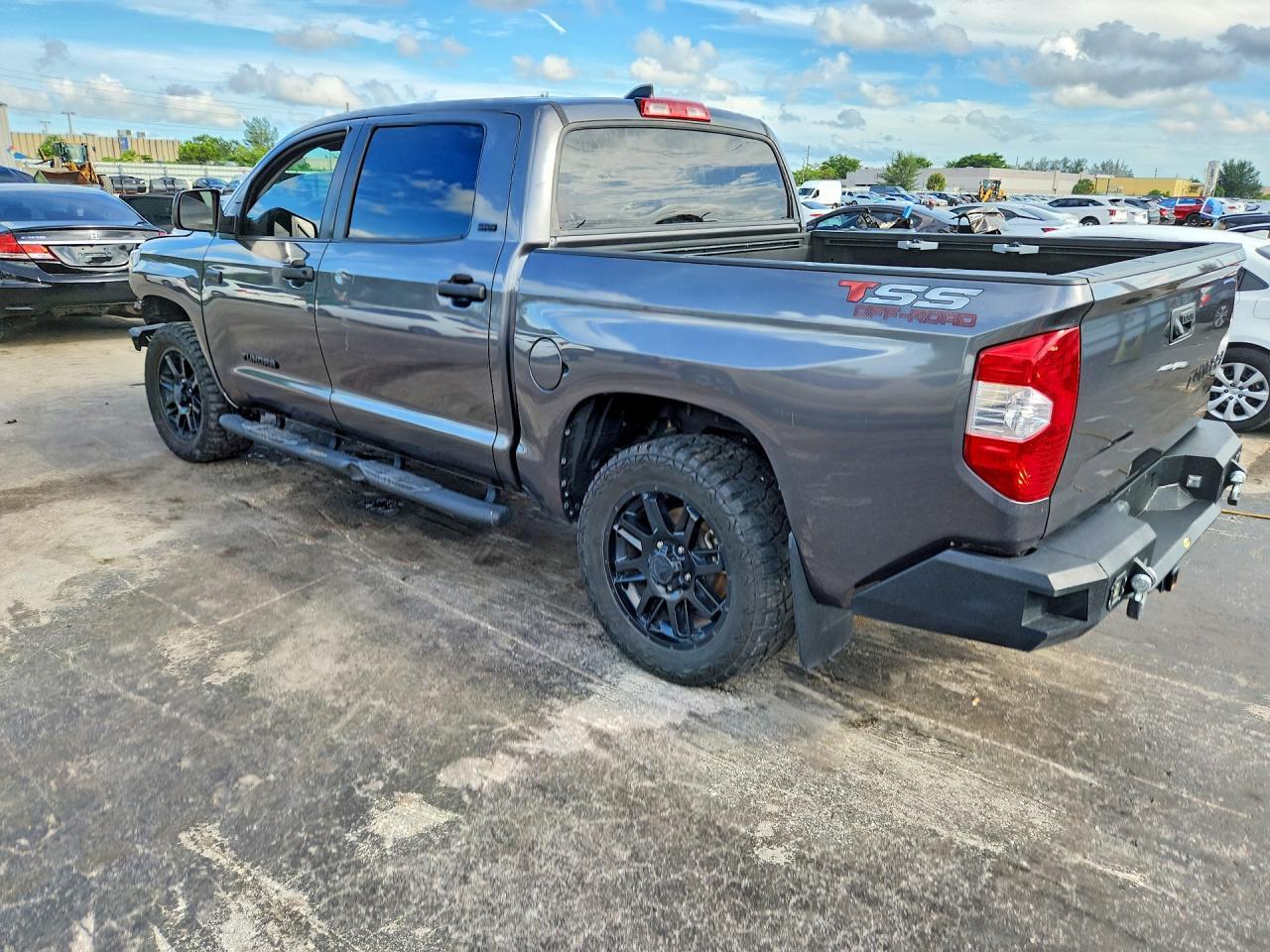 2021 Toyota Tundra, Crewmax Sr5