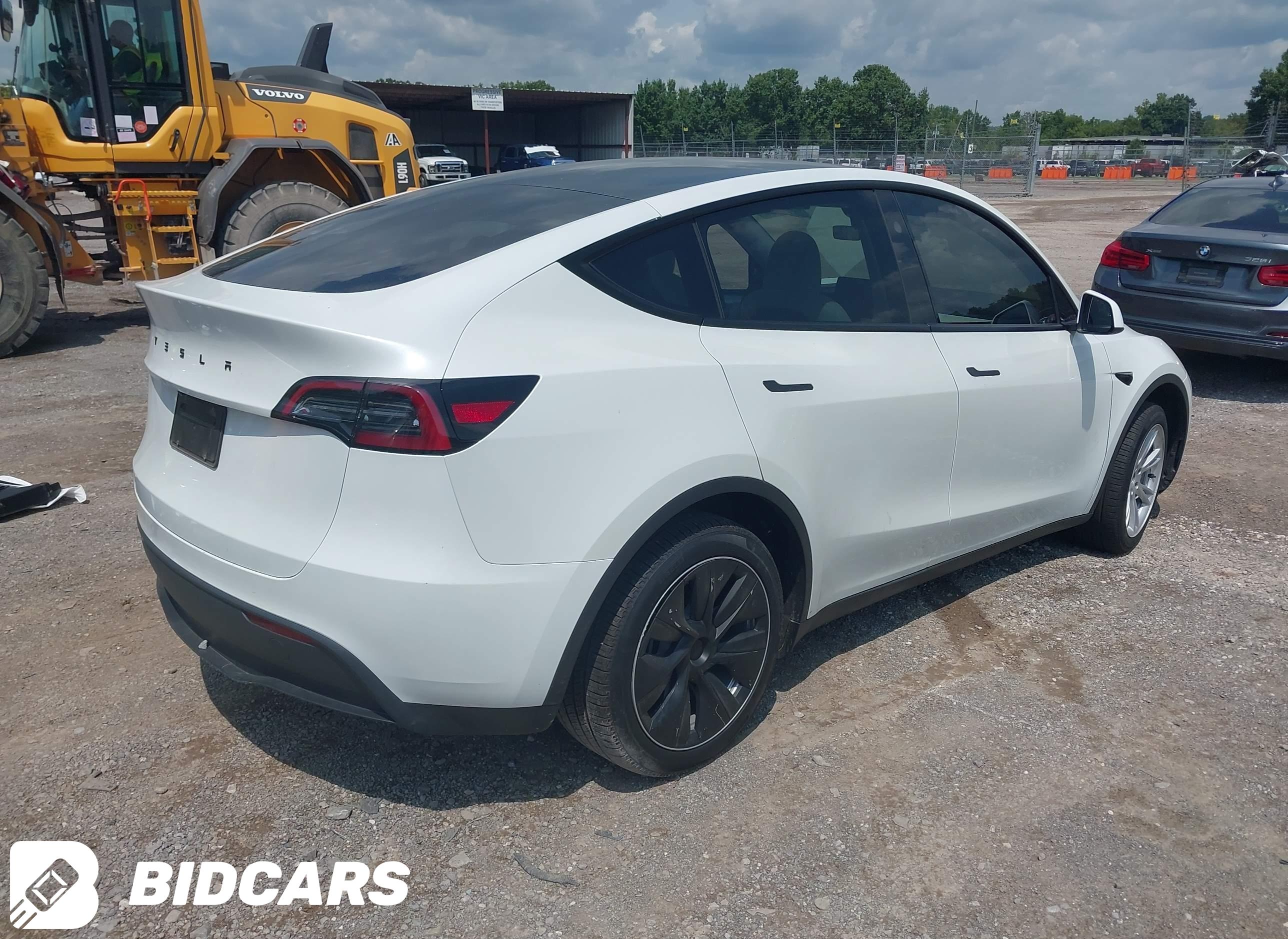 2024 Tesla Model Y, Long Rang...