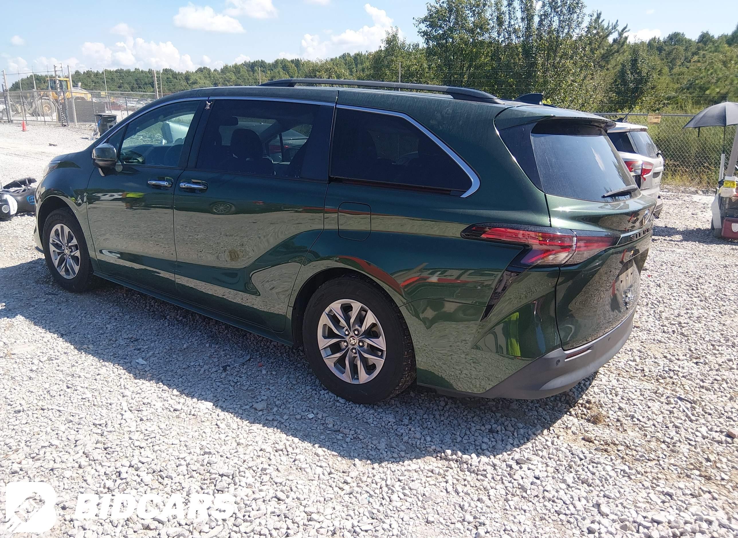 2022 Toyota Sienna, Xle