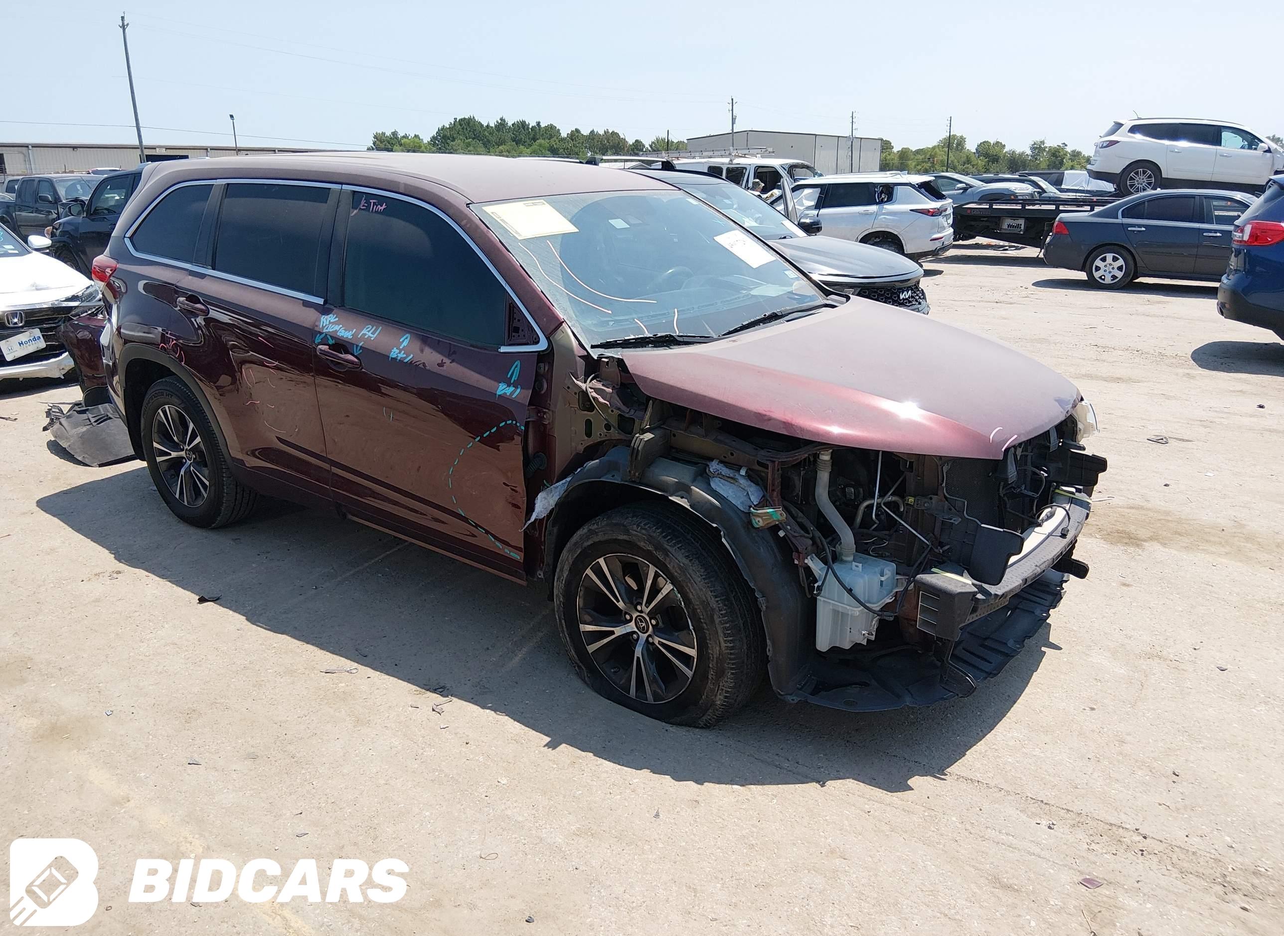 2017 Toyota Highlander, LE