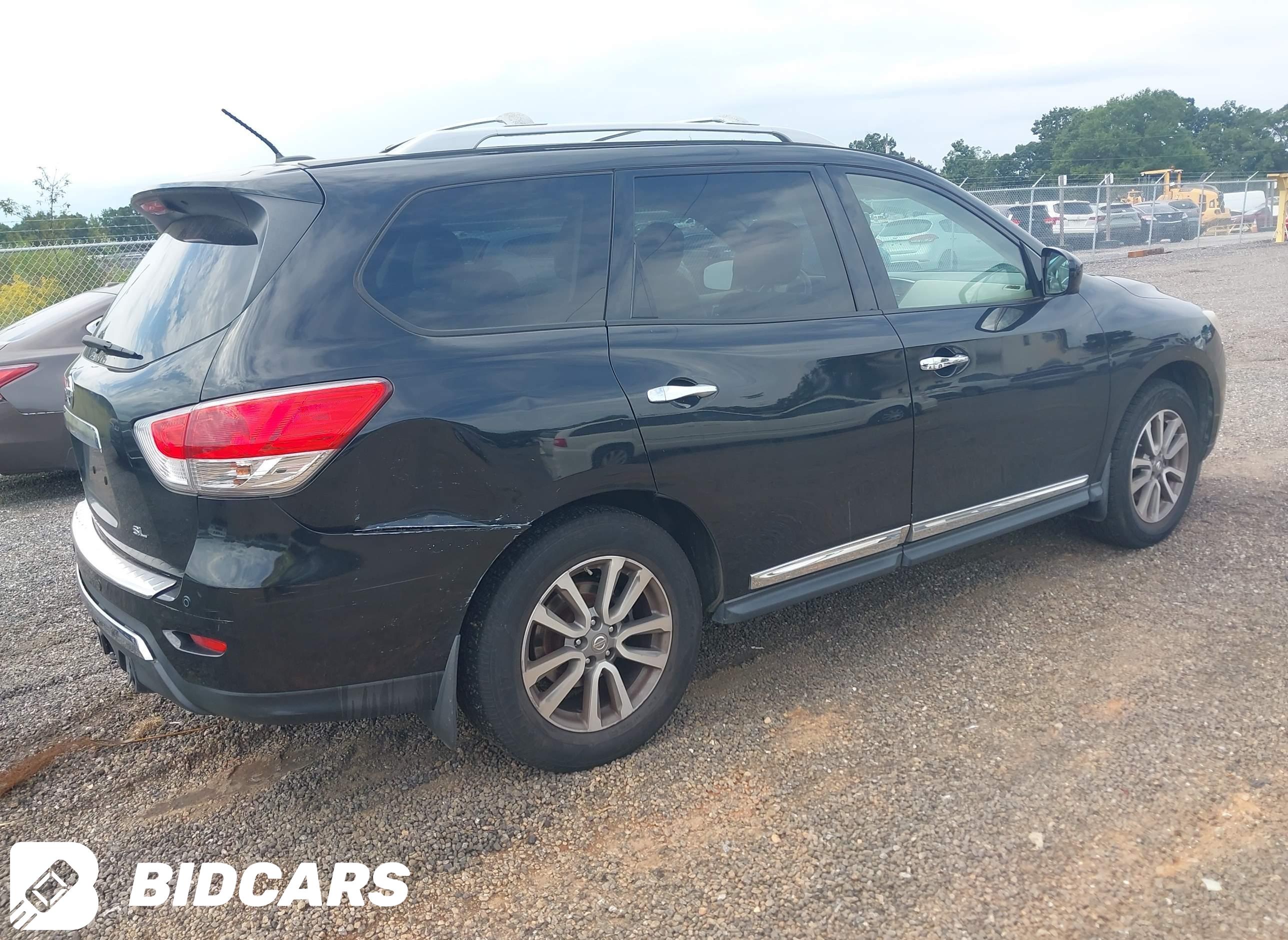 2015 Nissan Pathfinder, SL