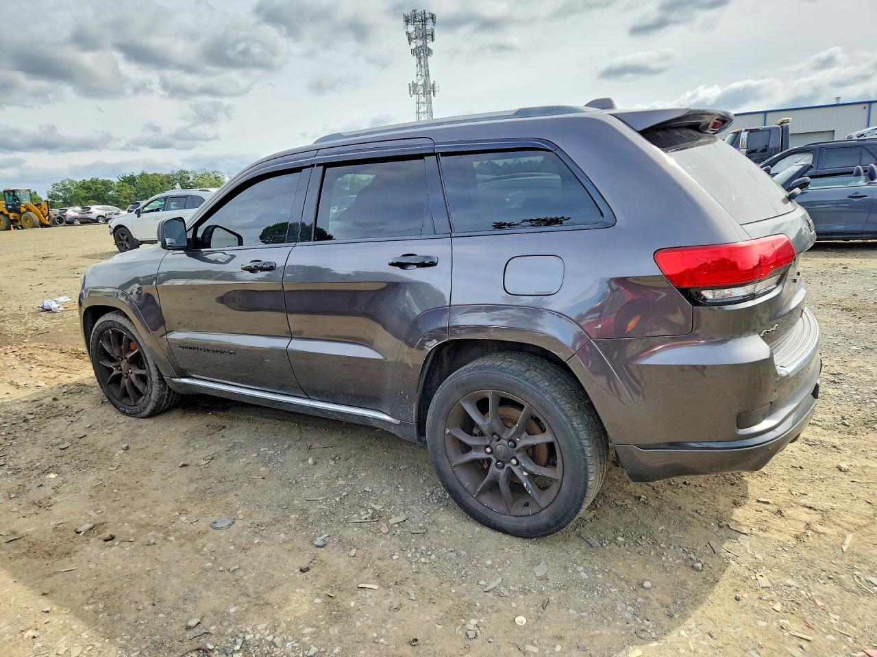 2015 Jeep Grand Cherokee, Summit