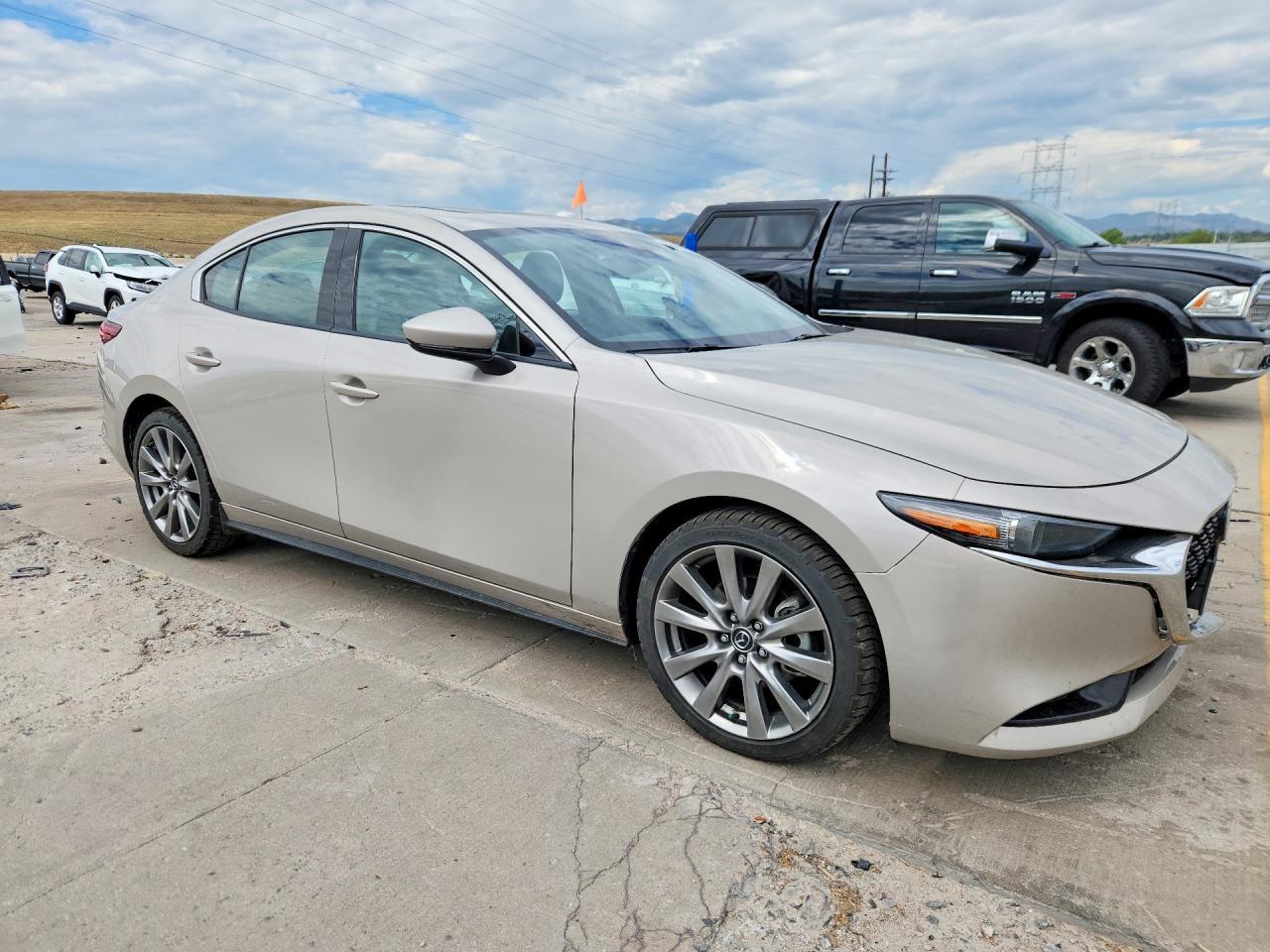 2022 Mazda 3, Premium