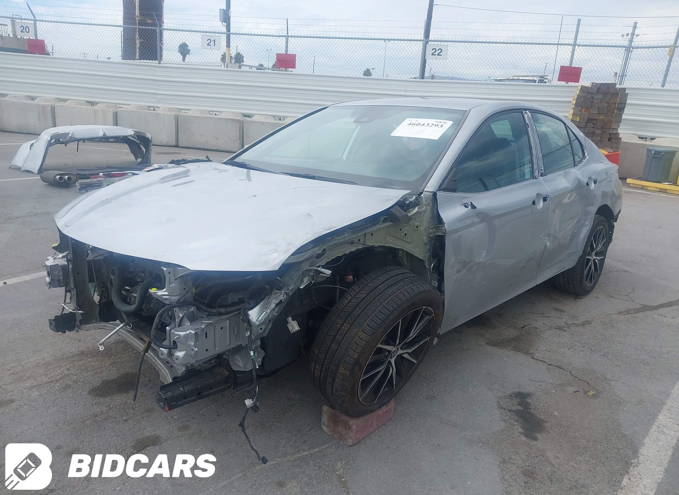 2022 Toyota Camry, SE