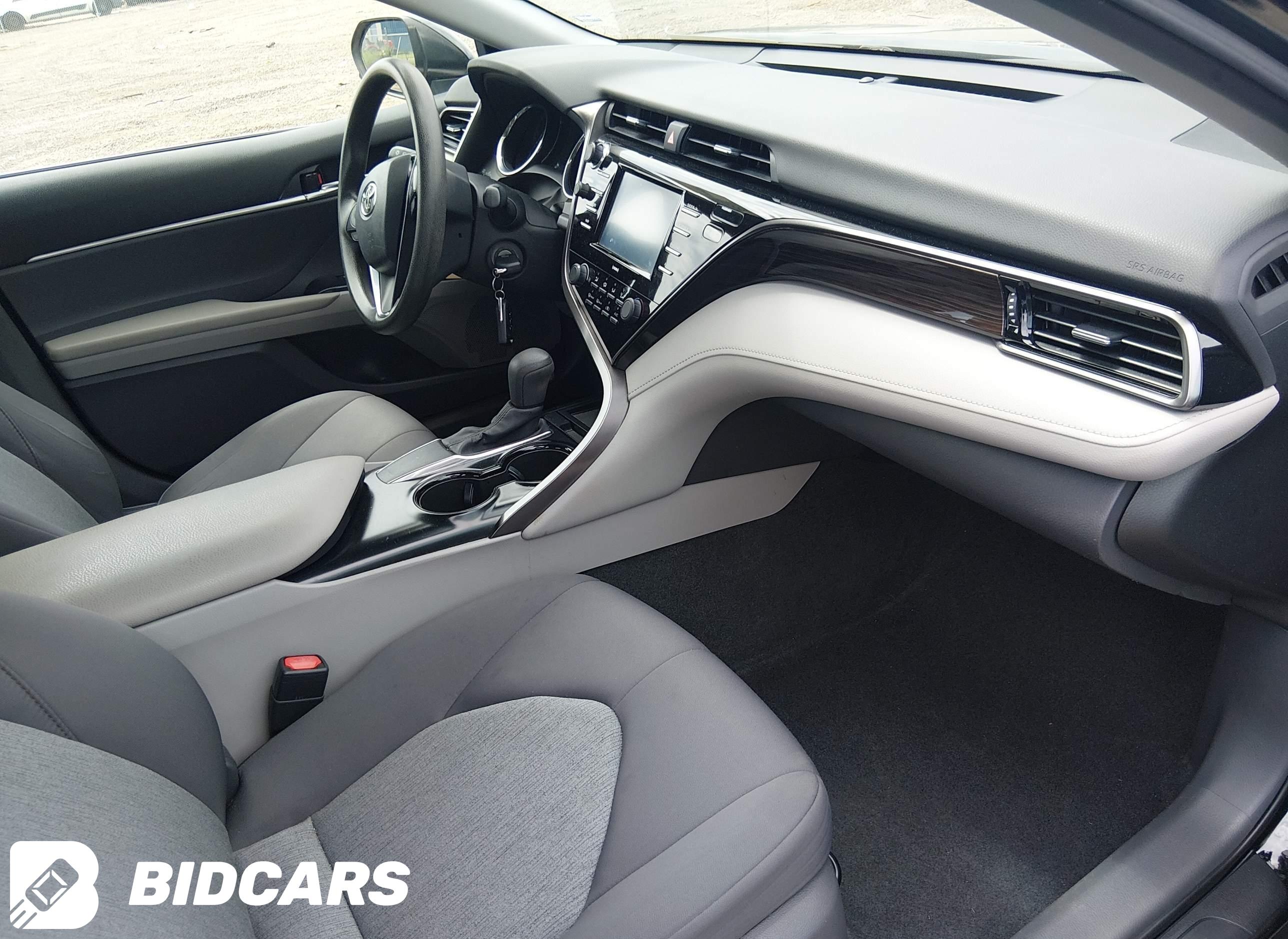 2020 Toyota Camry, L