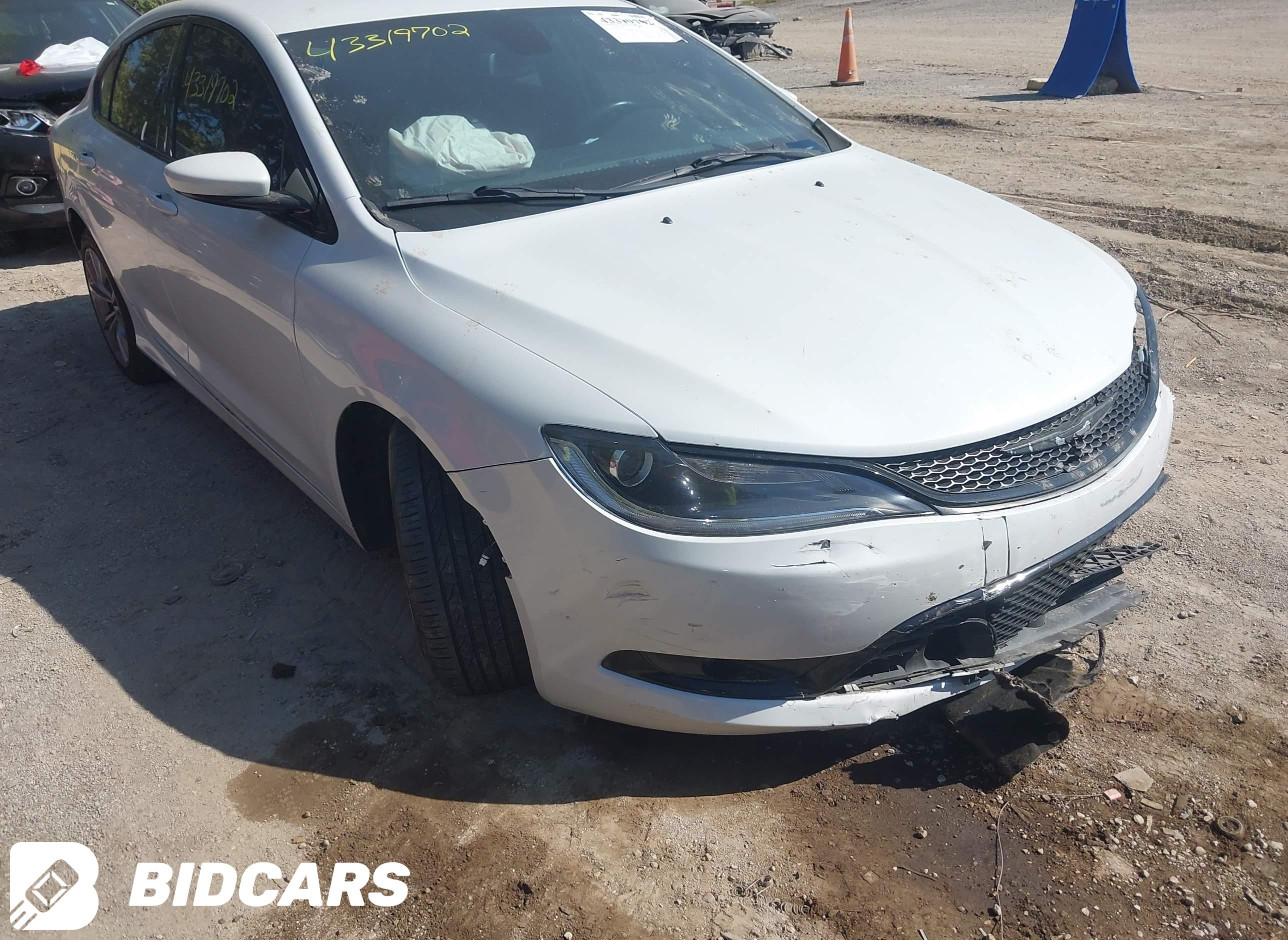 2015 Chrysler 200, S