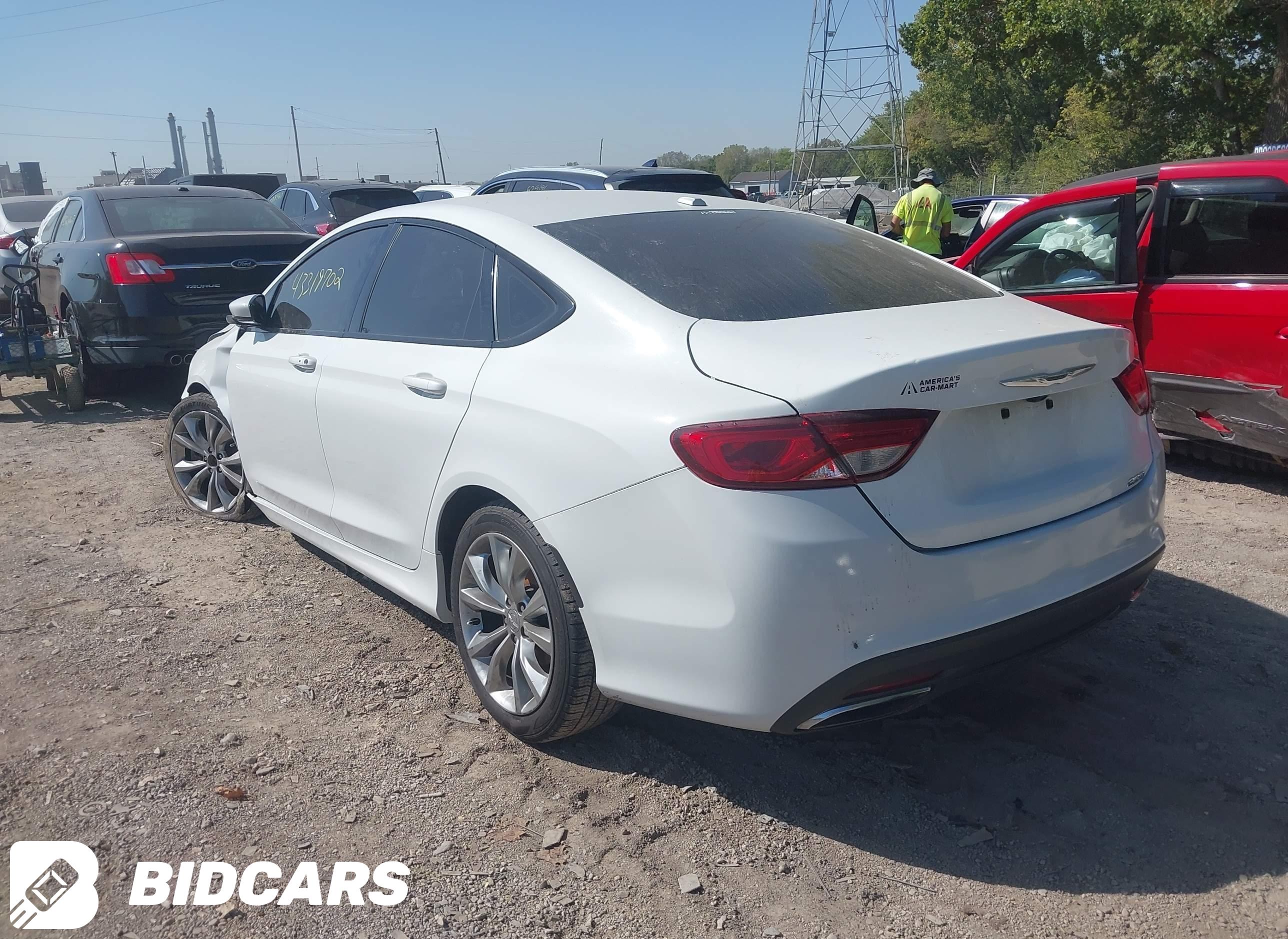 2015 Chrysler 200, S