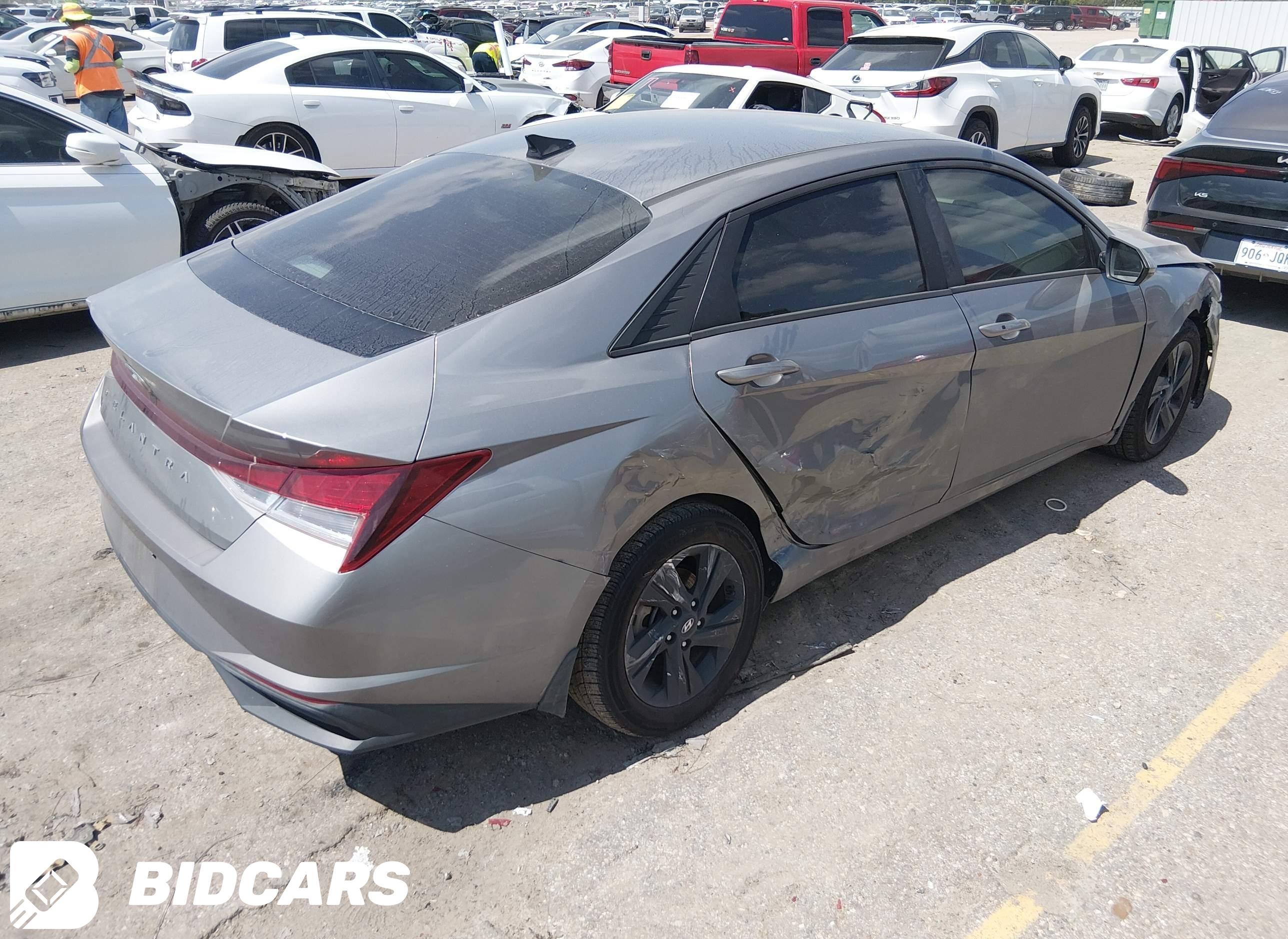 2023 Hyundai Elantra, Sel