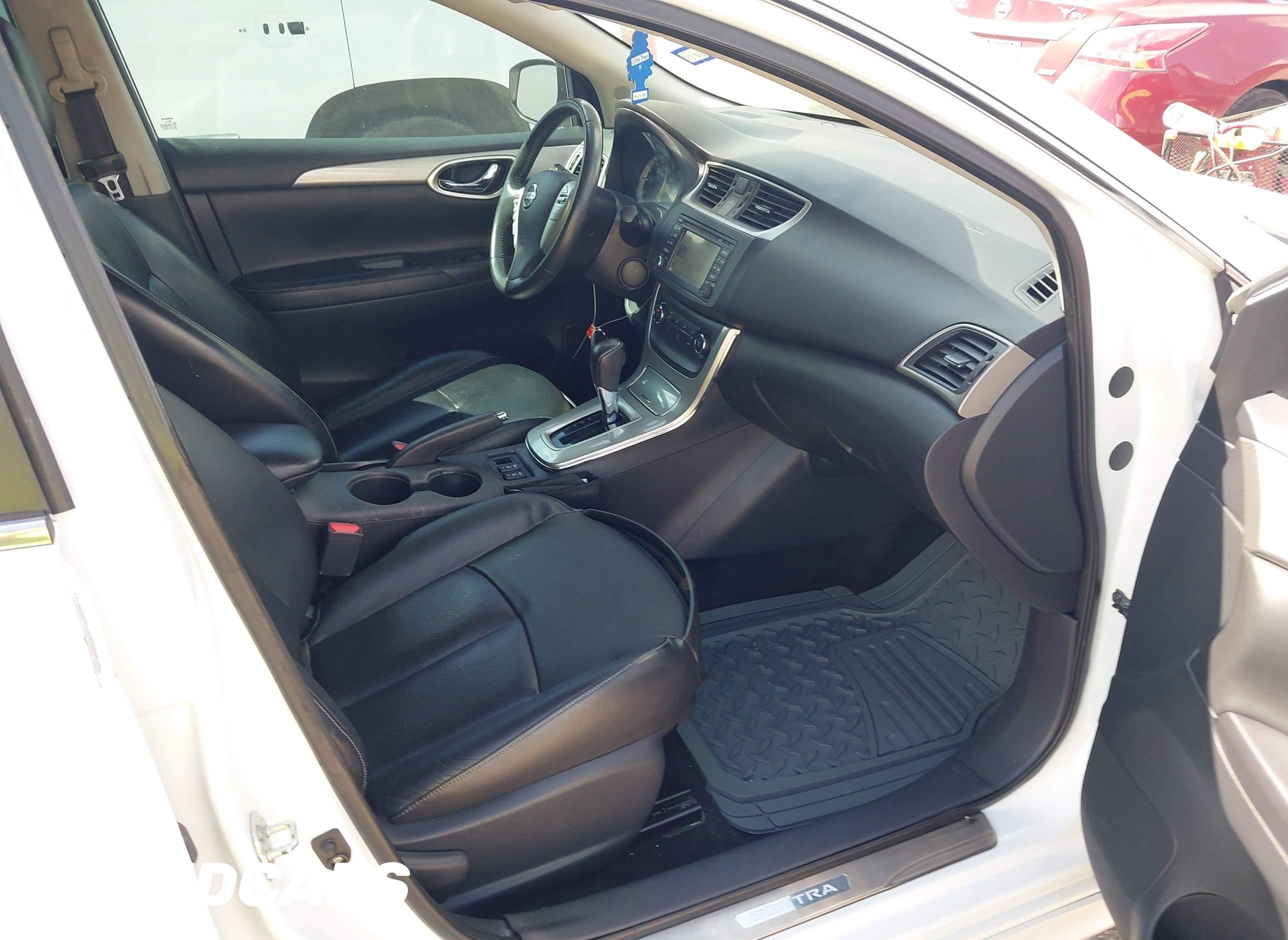 2015 Nissan Sentra, SR