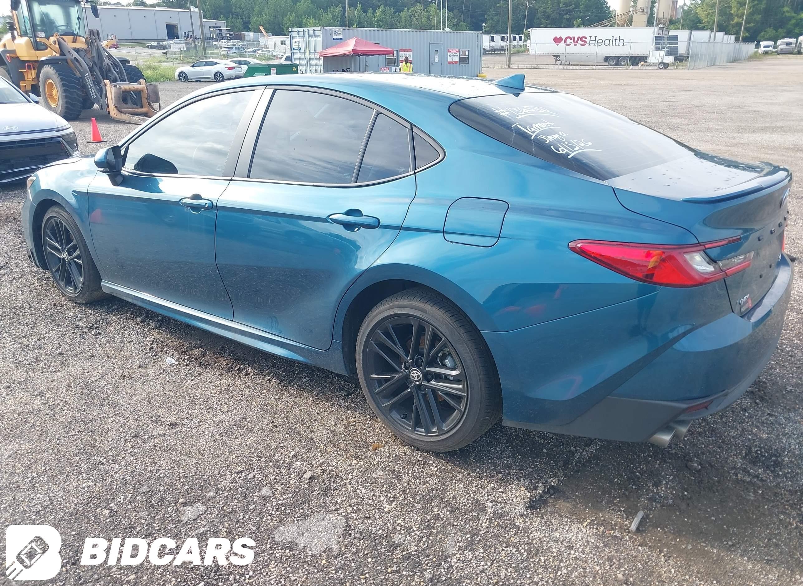 2026 Toyota Camry, SE