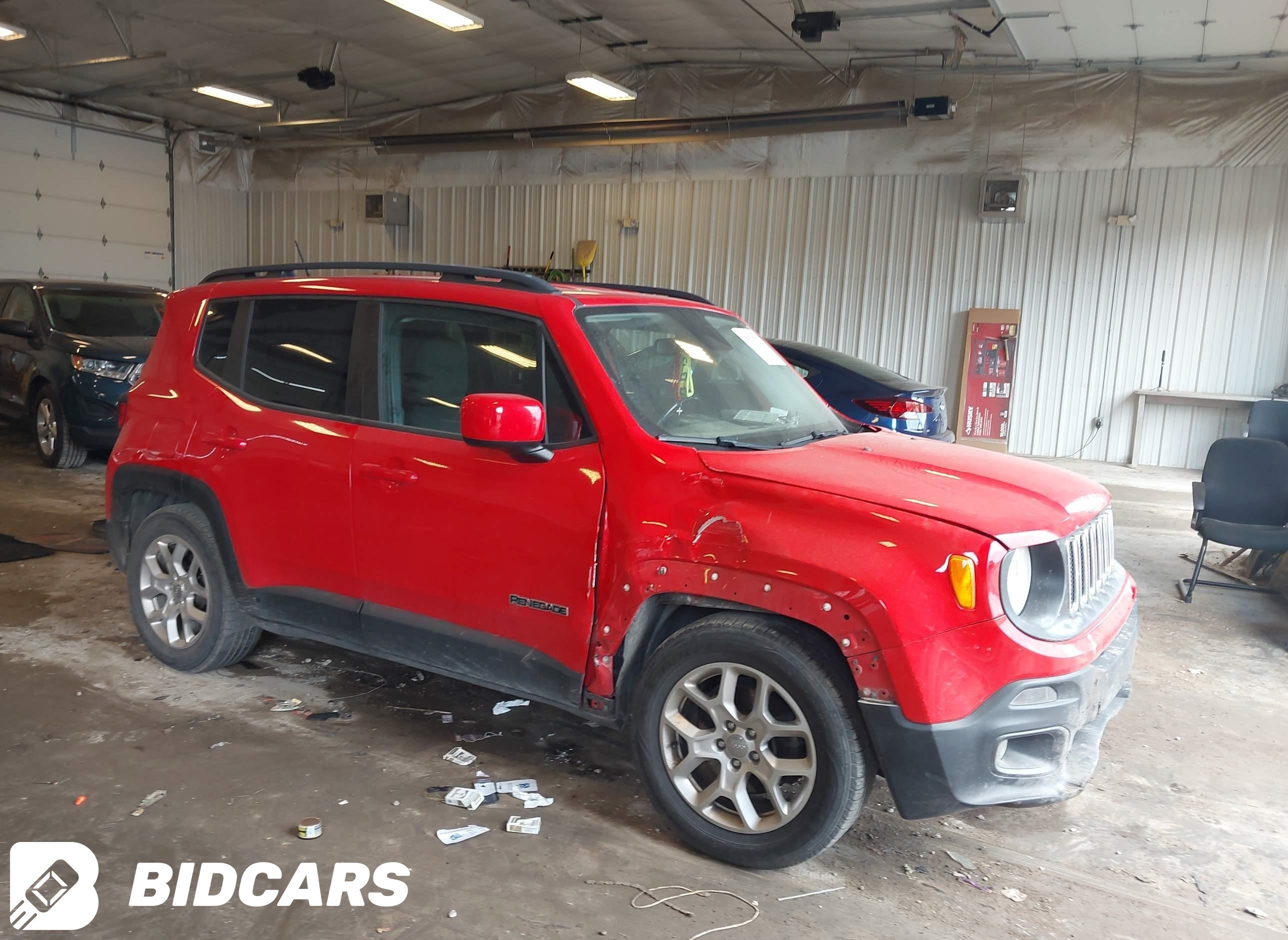 2016 Jeep Renegade, Latitude