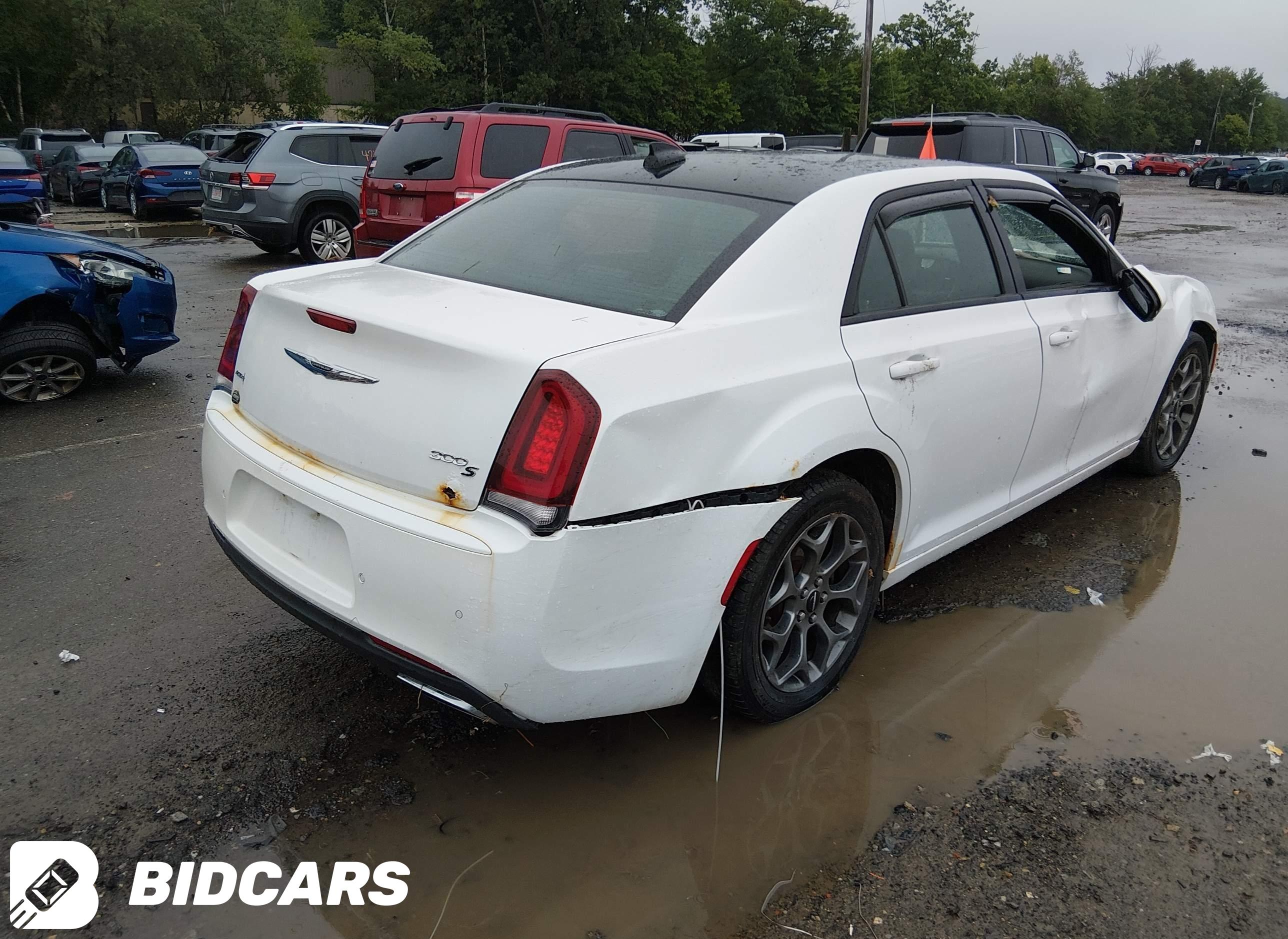 2016 Chrysler 300, 300S