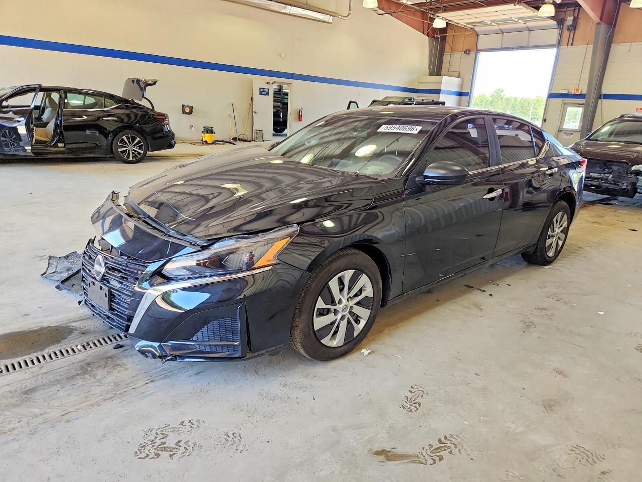 2025 Nissan Altima, S