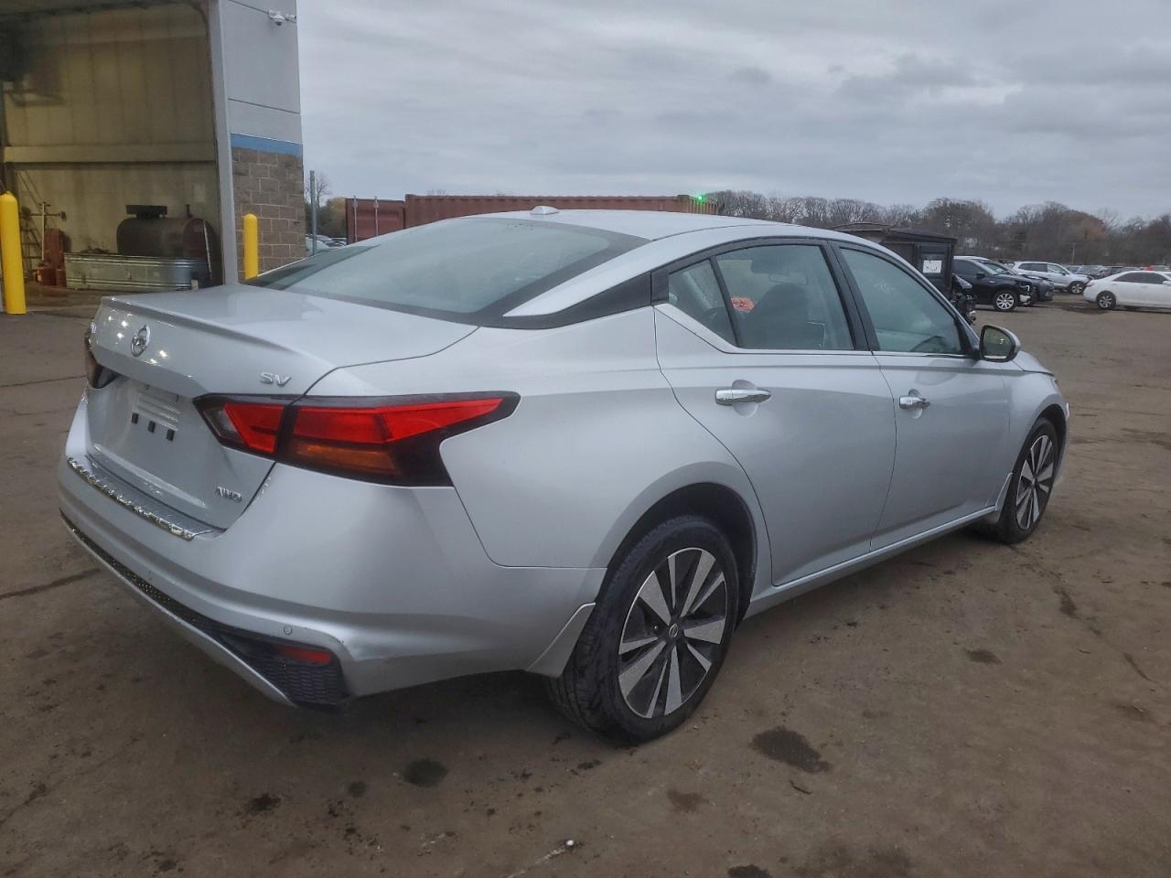 2022 Nissan Altima, SV