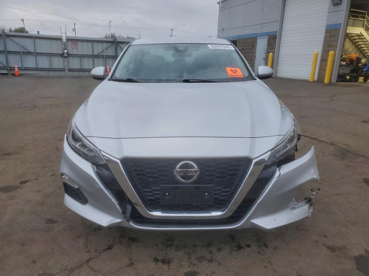 2022 Nissan Altima, SV
