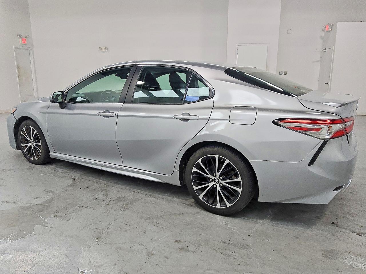 2018 Toyota Camry, SE