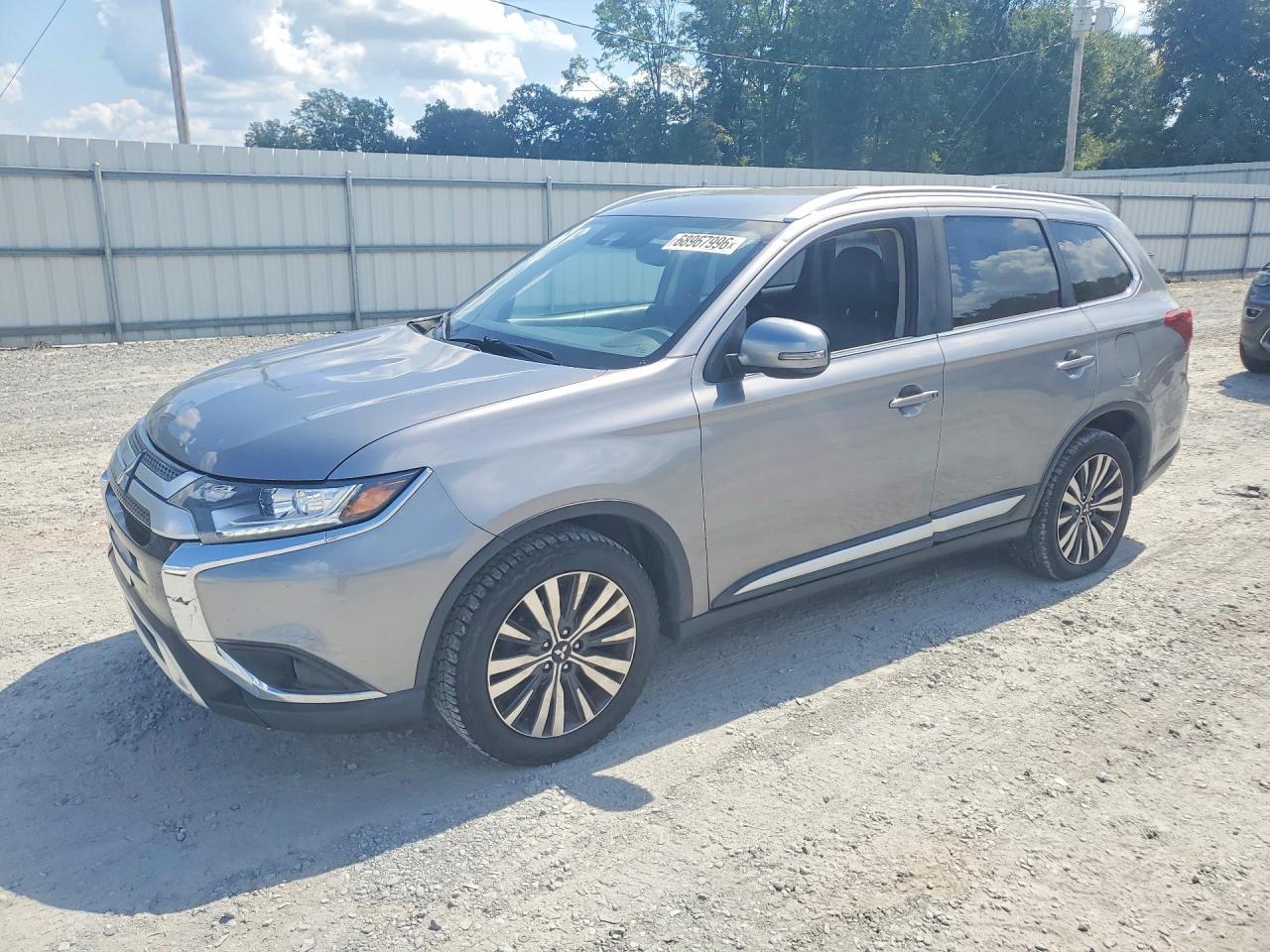 2020 Mitsubishi Outlander, SE
