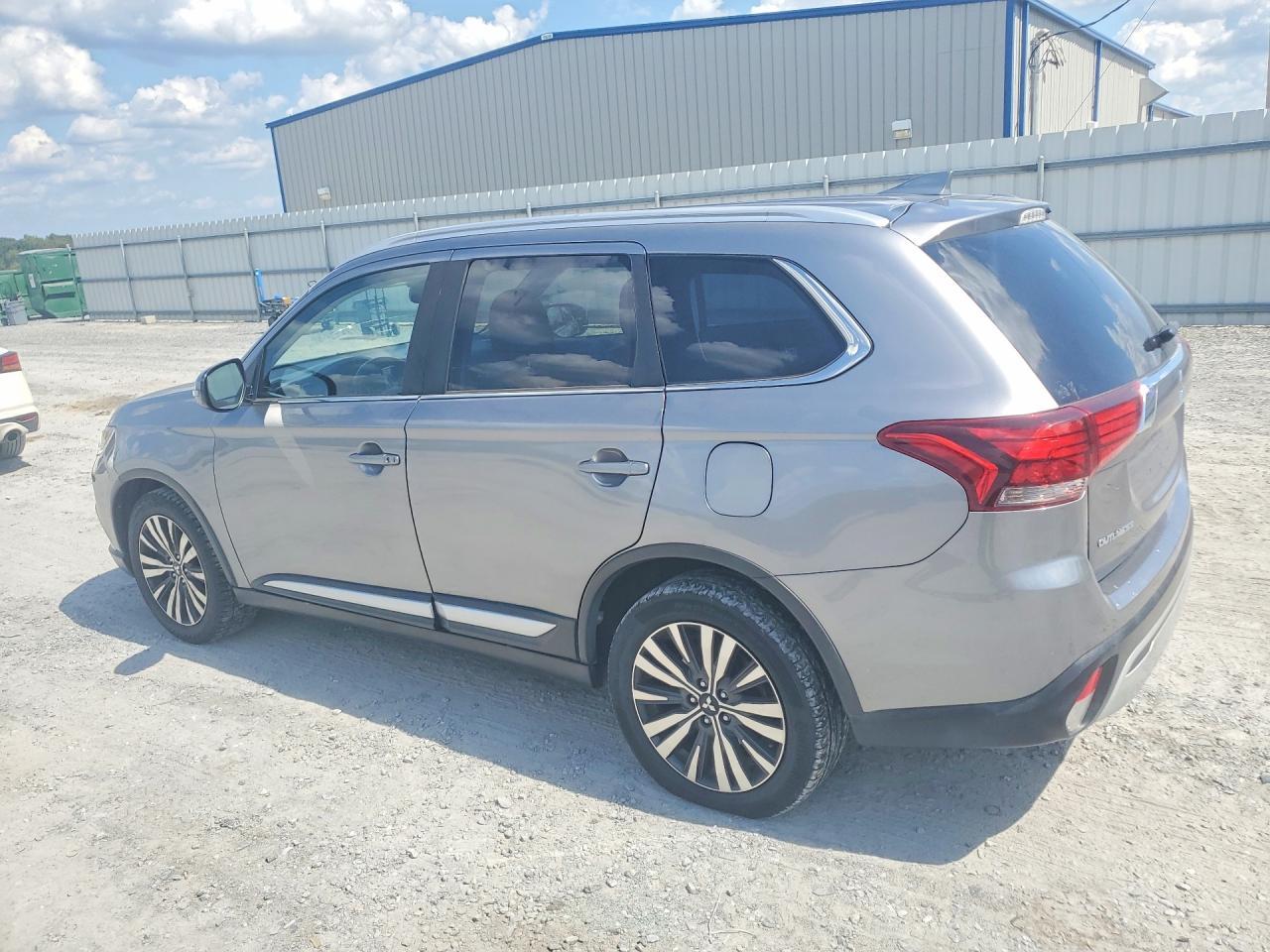 2020 Mitsubishi Outlander, SE