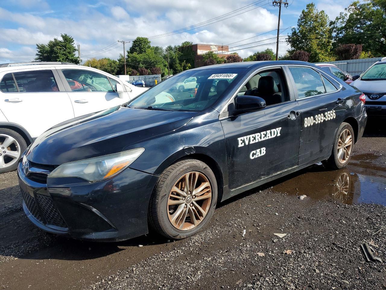 2016 Toyota Camry, SE