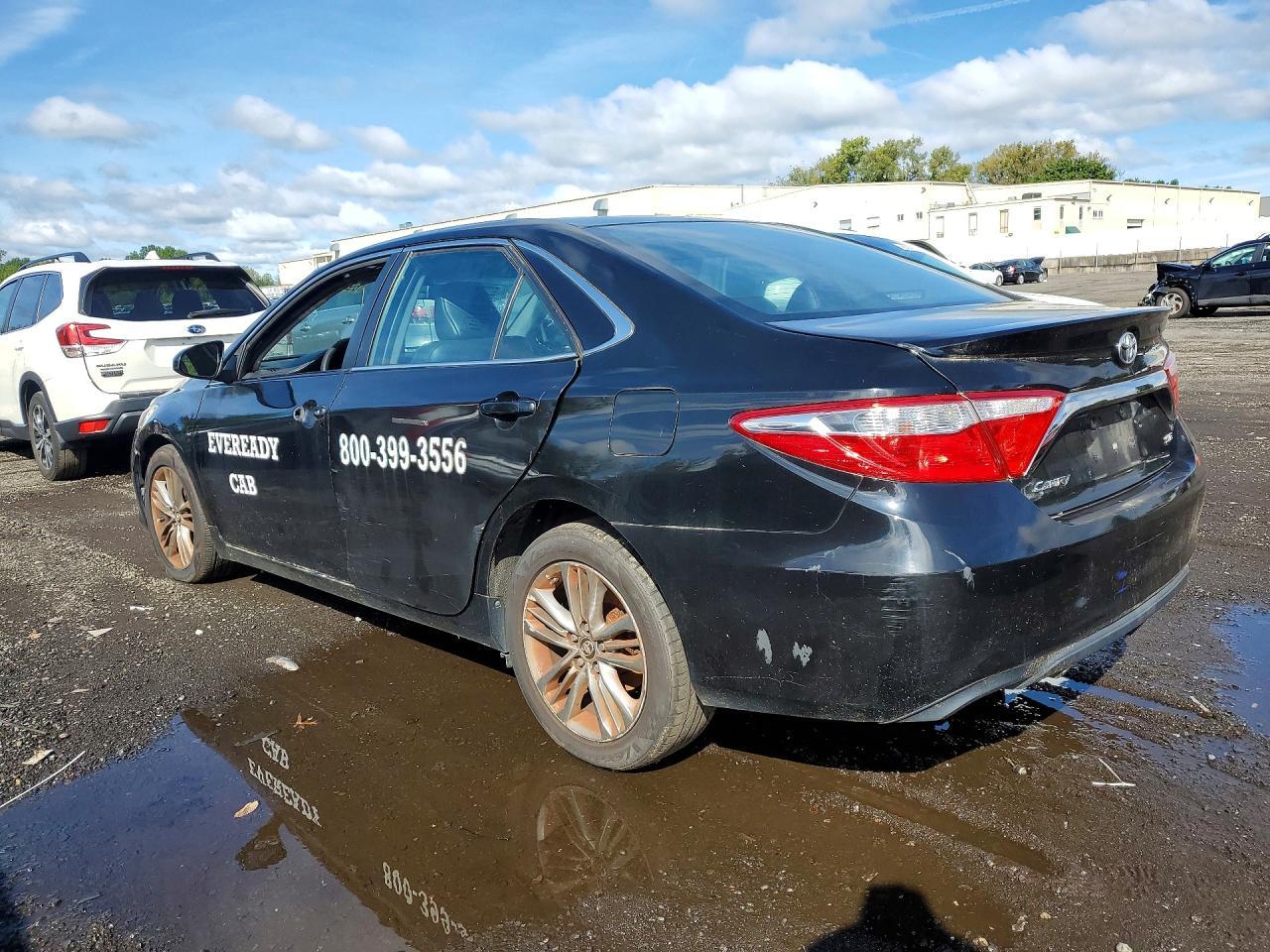 2016 Toyota Camry, SE