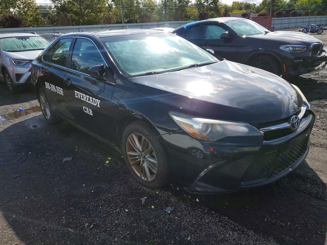 2016 Toyota Camry, SE