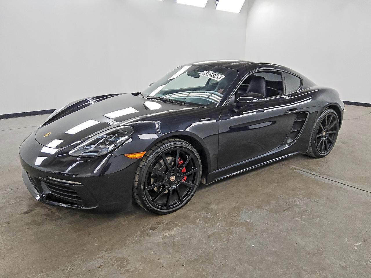 2022 Porsche Cayman, Base