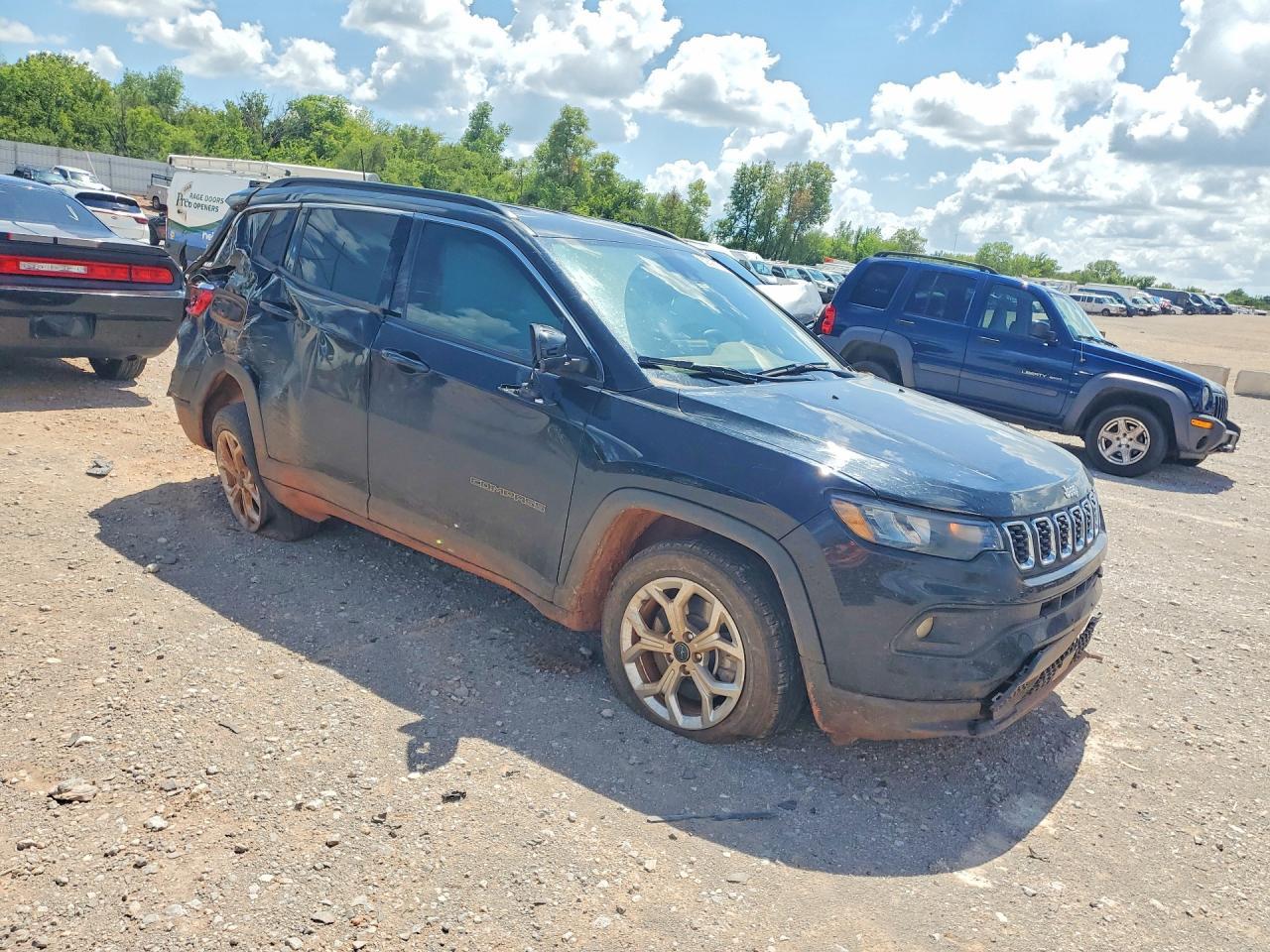2025 Jeep Compass, Latitude